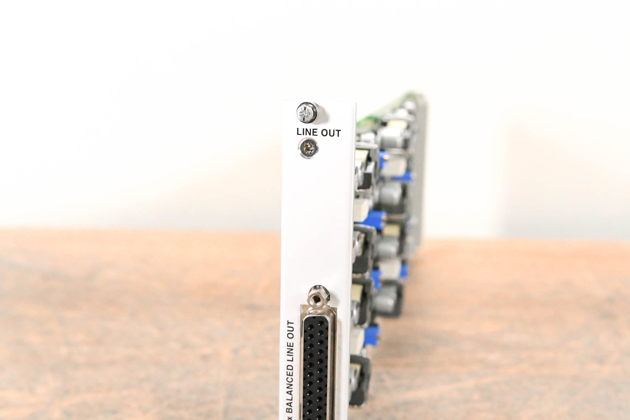 Studer 8-Channel Analog Line Out Card for D21m & D23m Modular I/O System