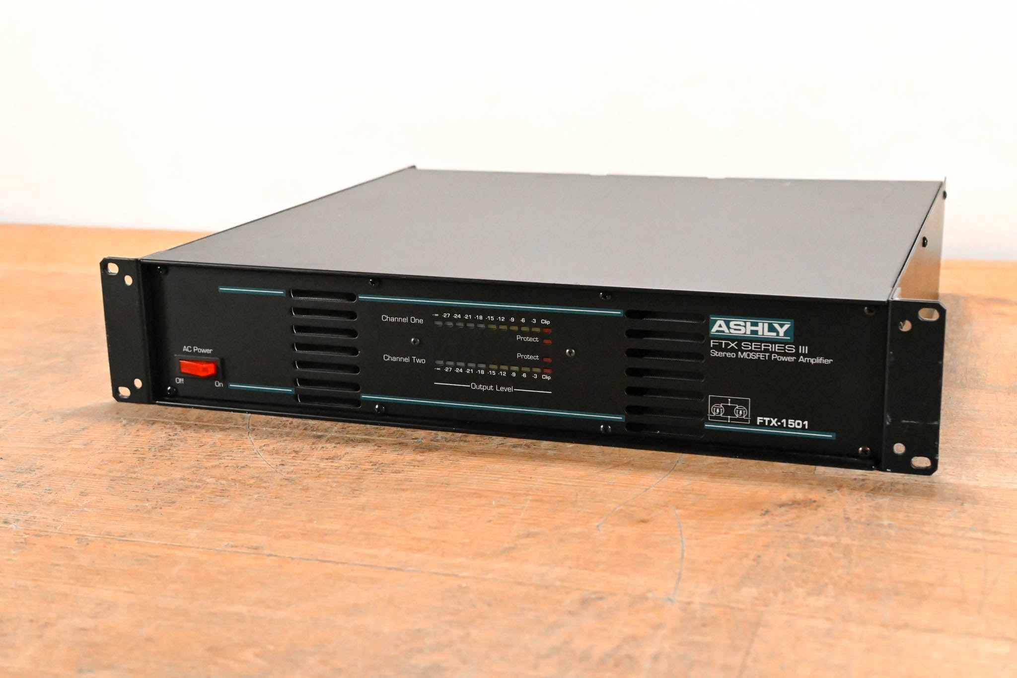 Ashly FTX-1501 FTX Series III Stereo MOSFET Power Amplifier