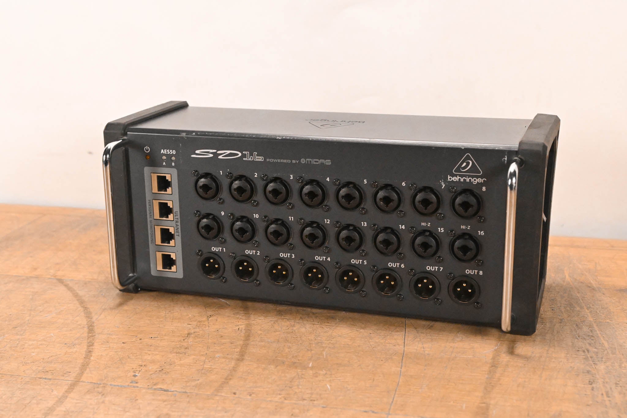 Behringer SD16 16 x 8 Digital Stage Box
