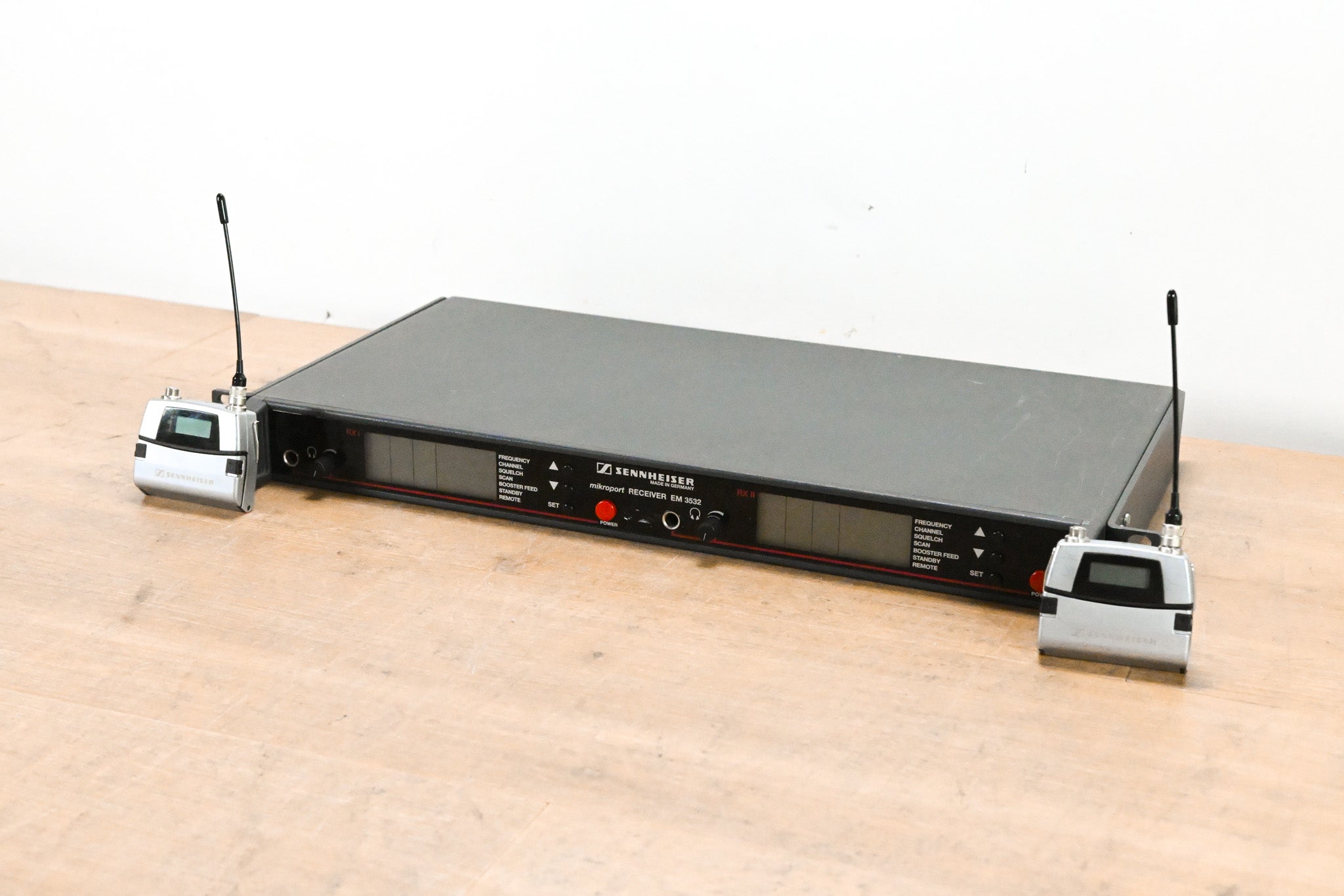 Sennheiser EM 3532-U Mikroport Receiver w/ SK5212-II Packs 530-566MHz