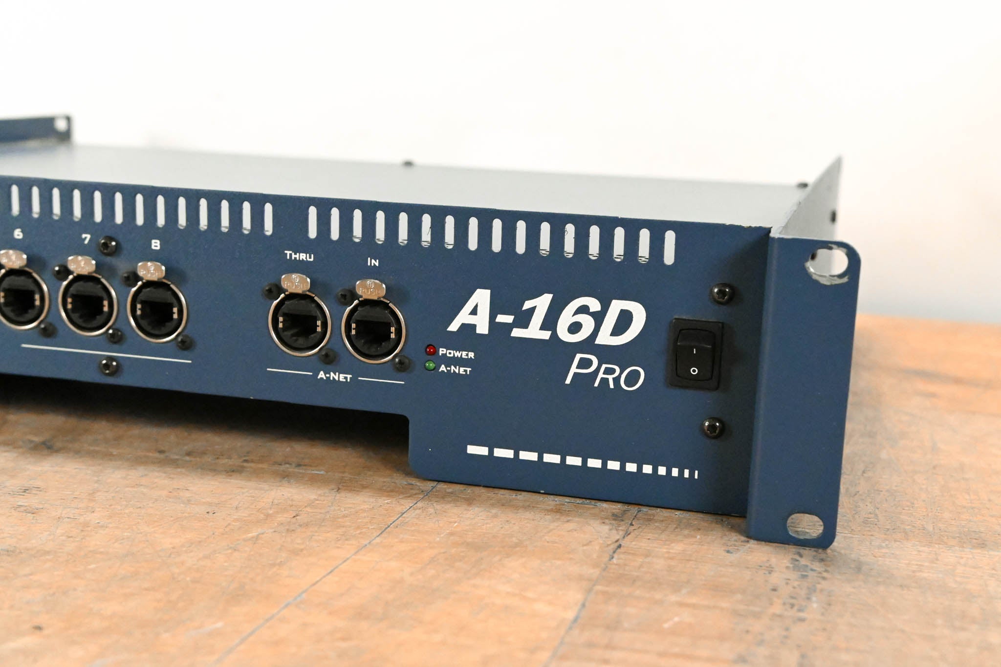 Aviom A-16D Pro A-Net Distributor