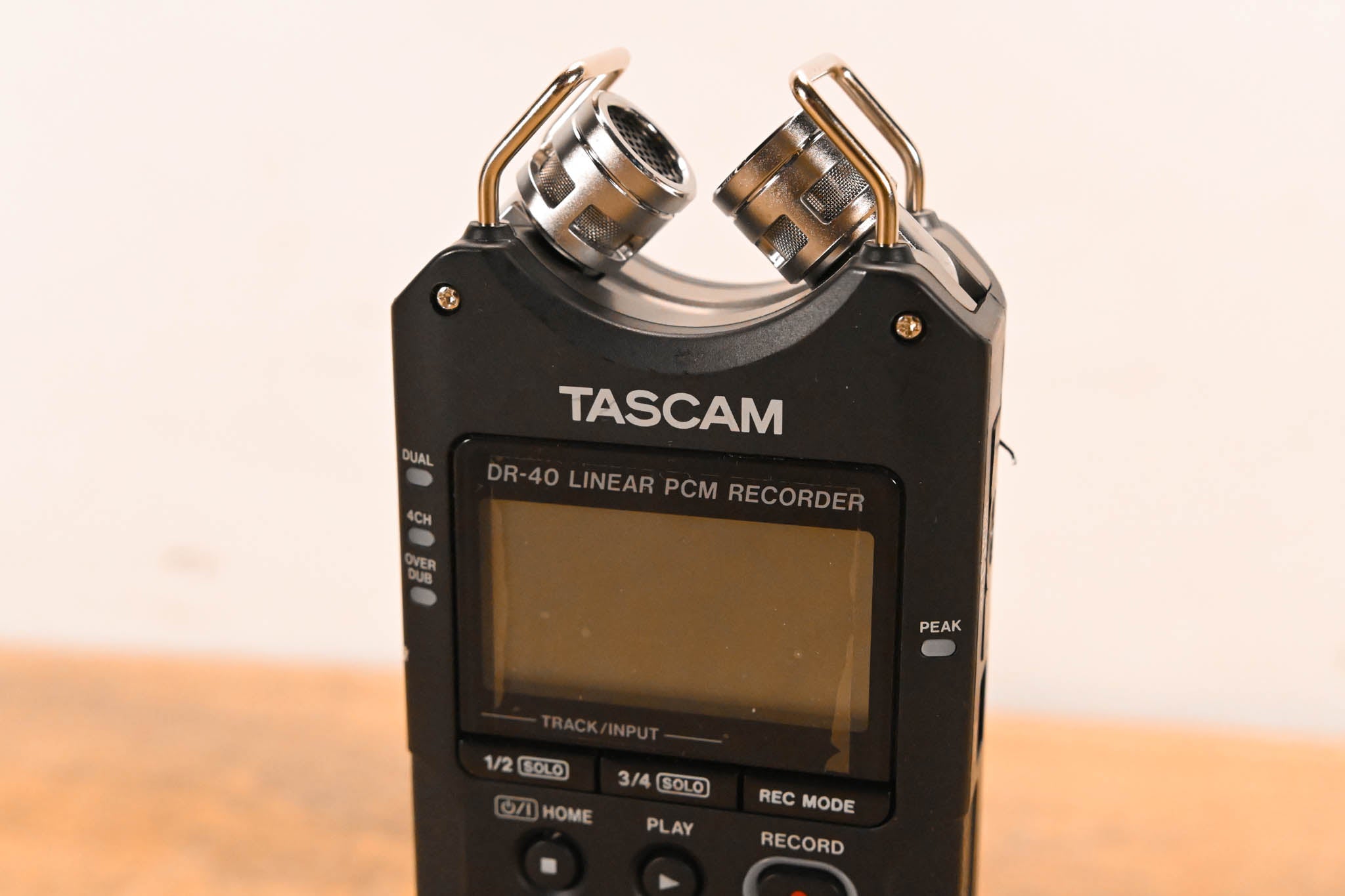 TASCAM DR-40 Handheld 4-Track Recorder