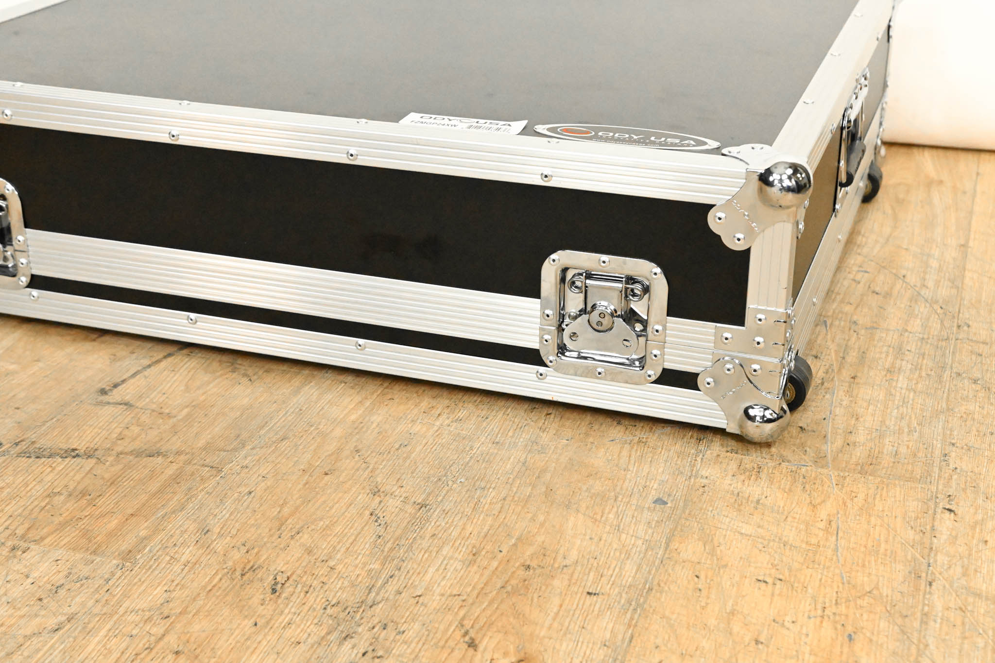 Odyssey FZMGP24XW Flight Case for Yamaha MGP 24X Mixer with Wheels