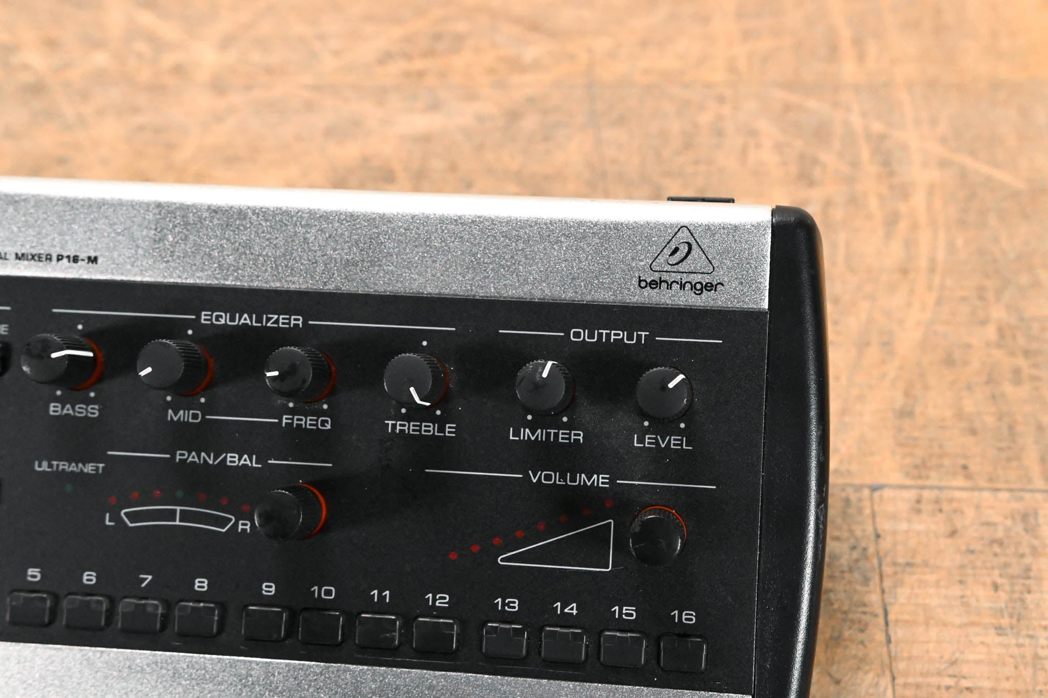Behringer Powerplay P16-M 16-Channel Digital Personal Mixer