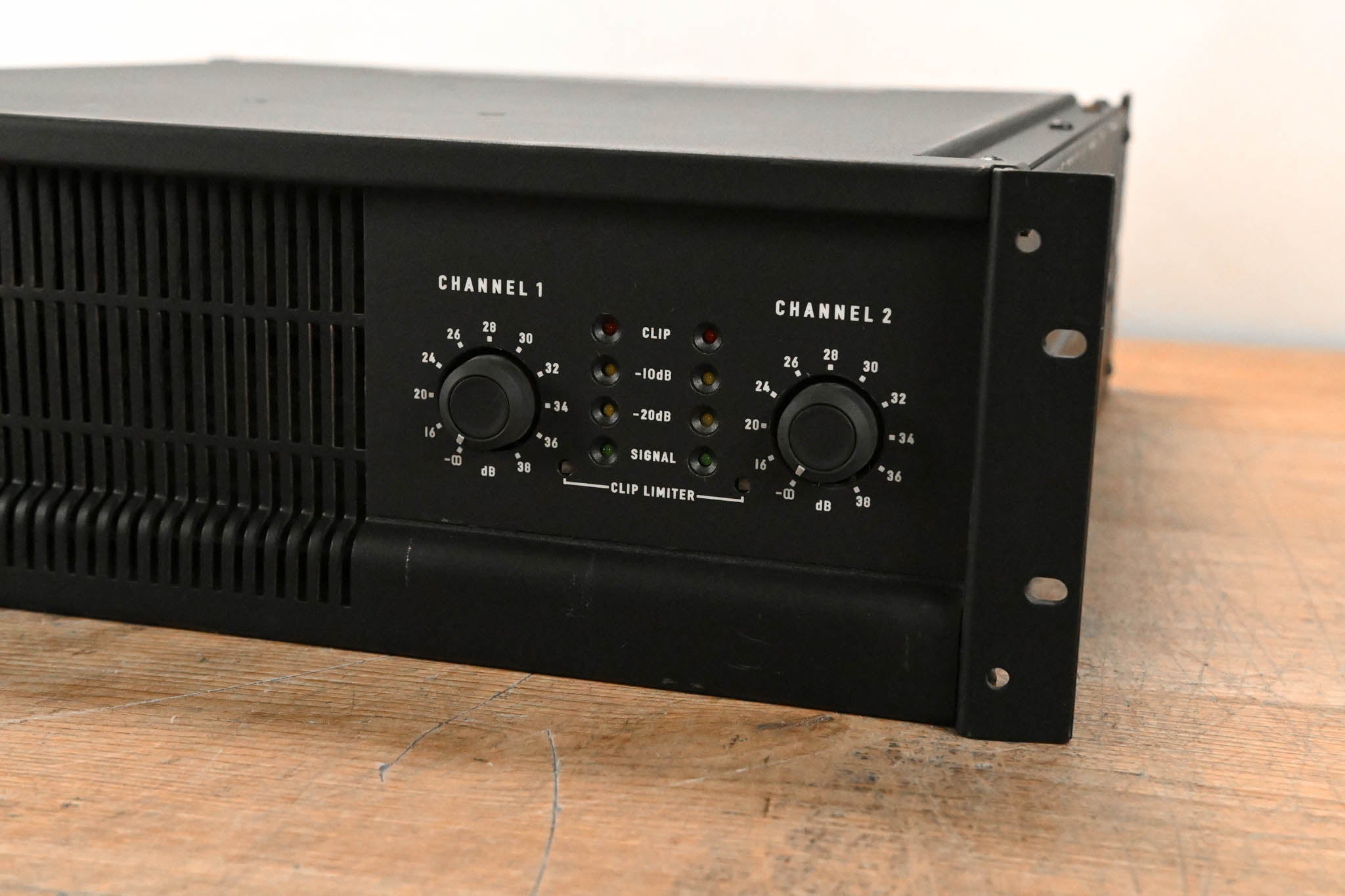 QSC PowerLight 4.0 2-Channel Power Amplifier