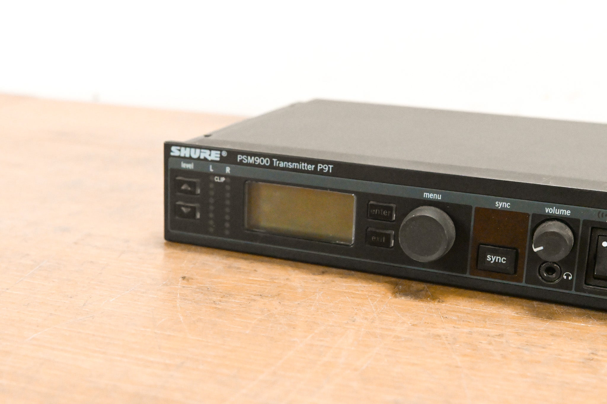 Shure PSM 900 Wireless IEM System L6 Band: 656-692 MHz (NO POWER SUPPLY)