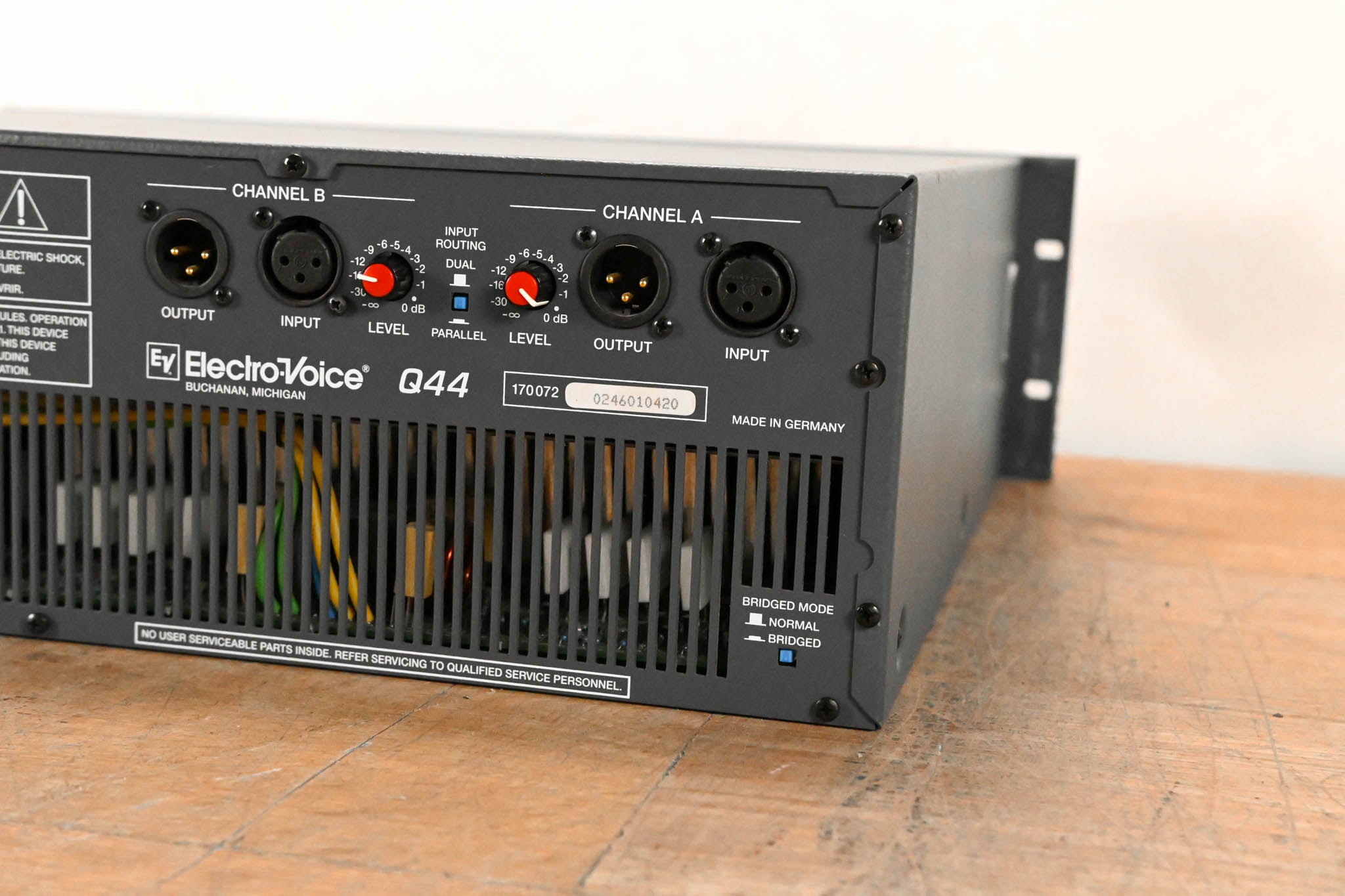 Electro-Voice (EV) Q44 Two-Channel Power Amplifier