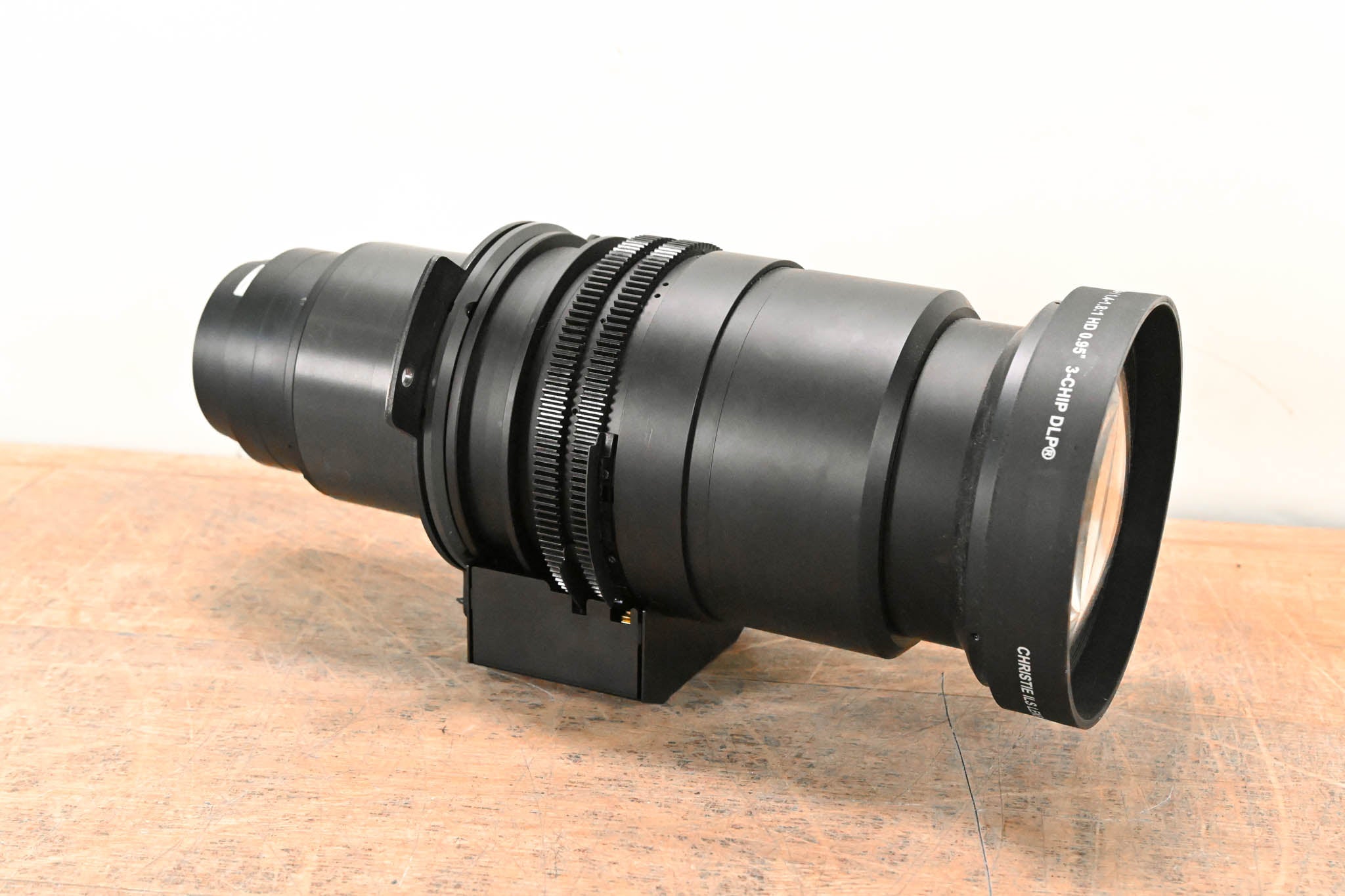 Christie ILS Lens 1.5-2.0:1 SX+ / 1.4-1.8:1 HD 0.95" 3-Chip DLP Lens