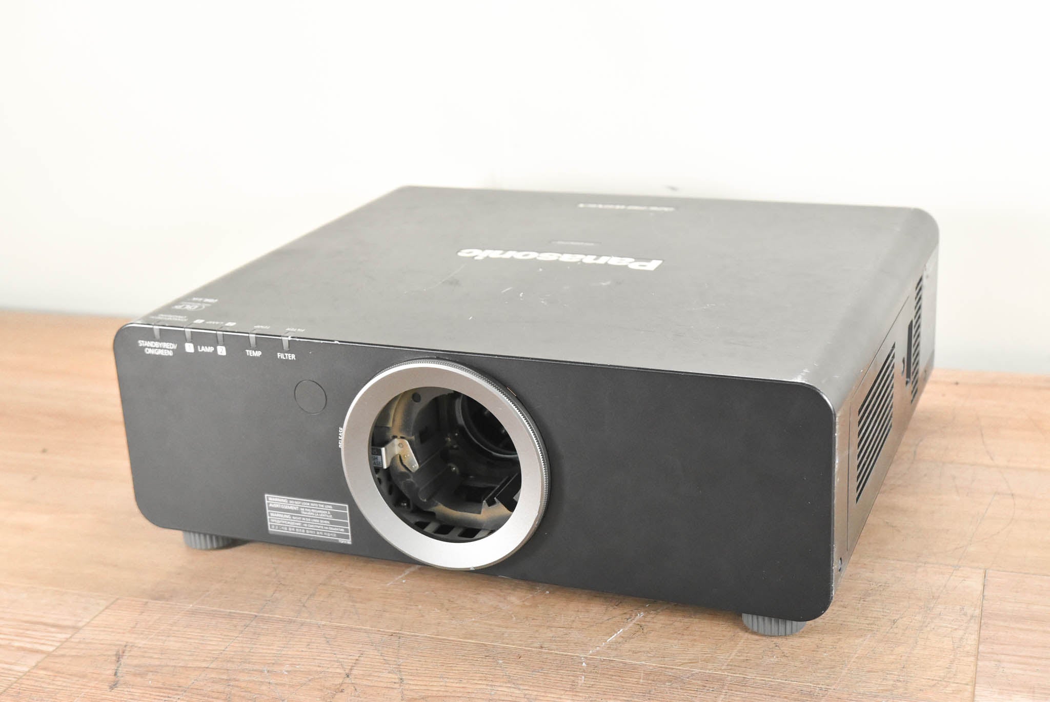 Panasonic PT-DZ6710 6000lm WUXGA