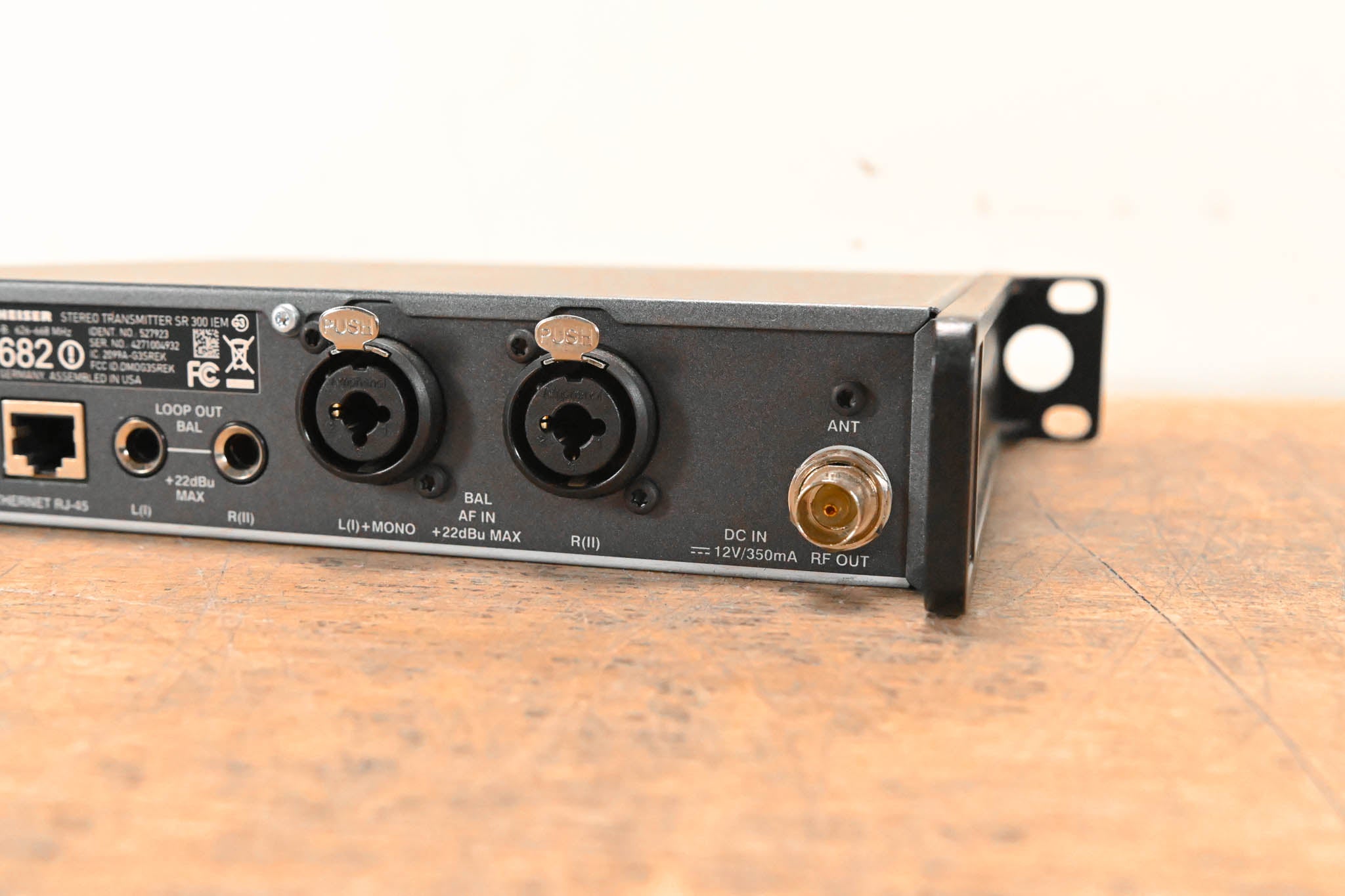 Sennheiser ew 300 IEM G3 Wireless In-Ear Monitoring System - 626-668 MHz