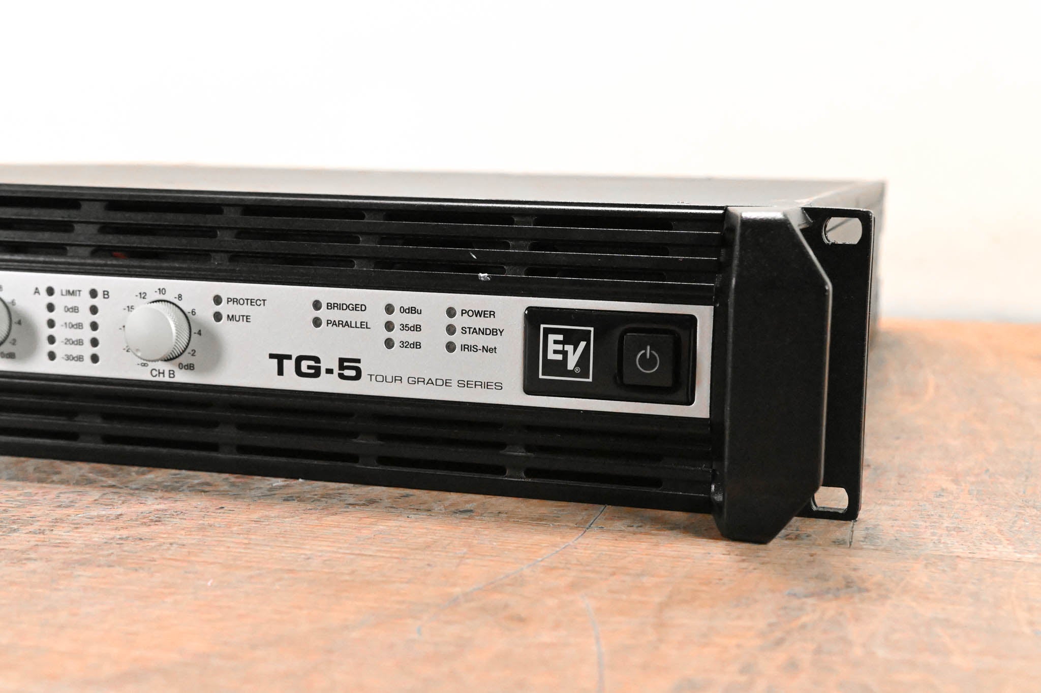 Electro-Voice (EV) TG-5 120V 2-Channel Tour Grade Power Amplifier