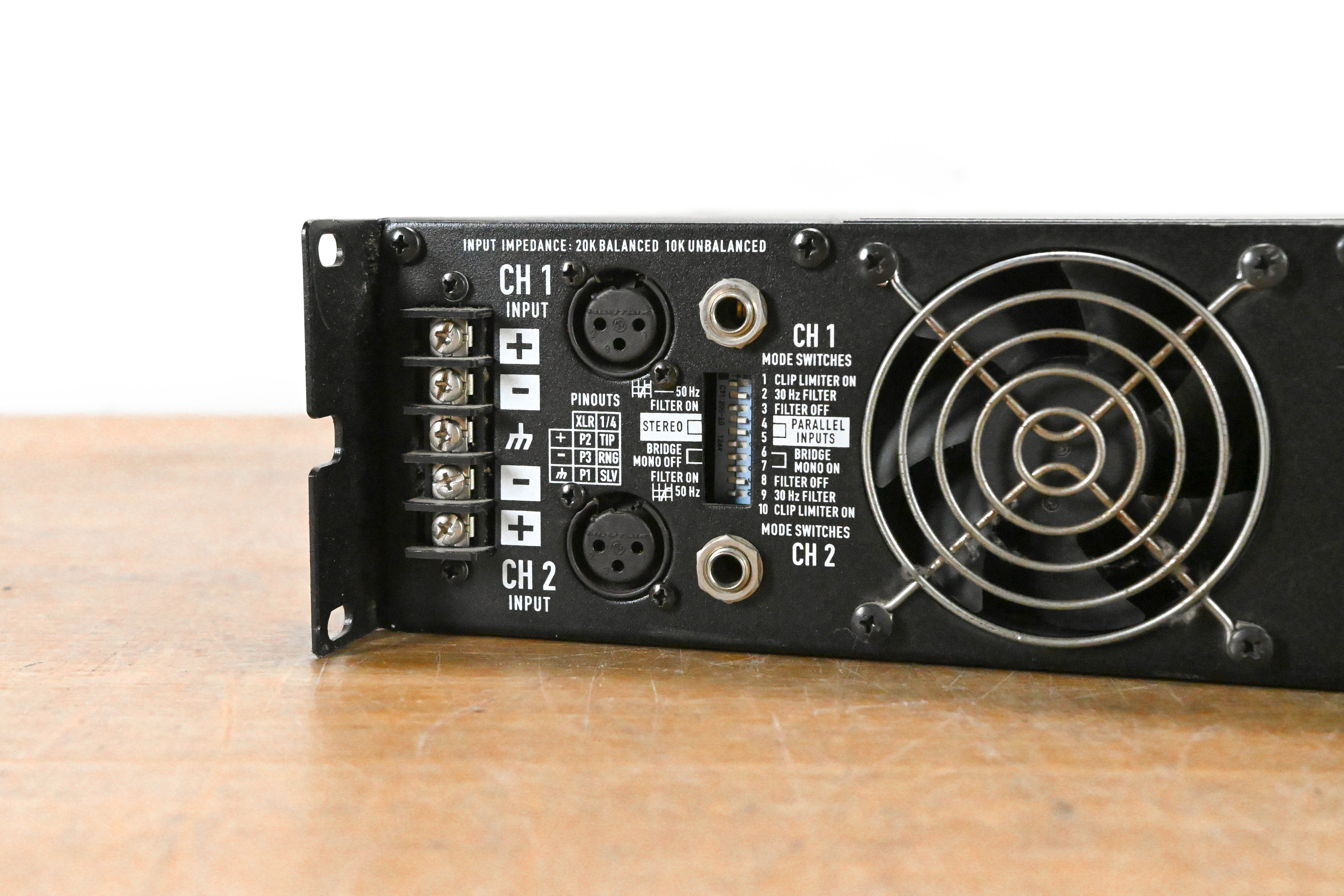QSC RMX2450 2-Channel Power Amplifier