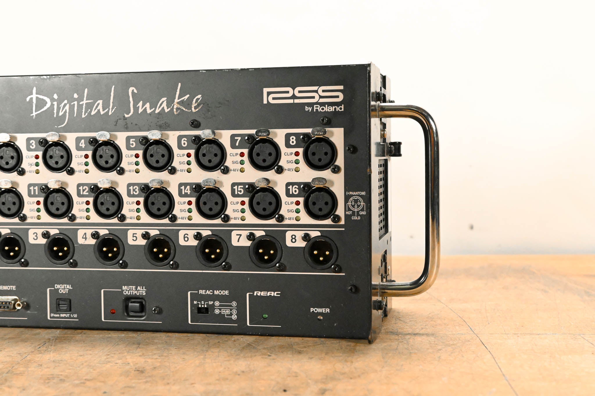 Roland S-1608 16 x 8 Stage Unit