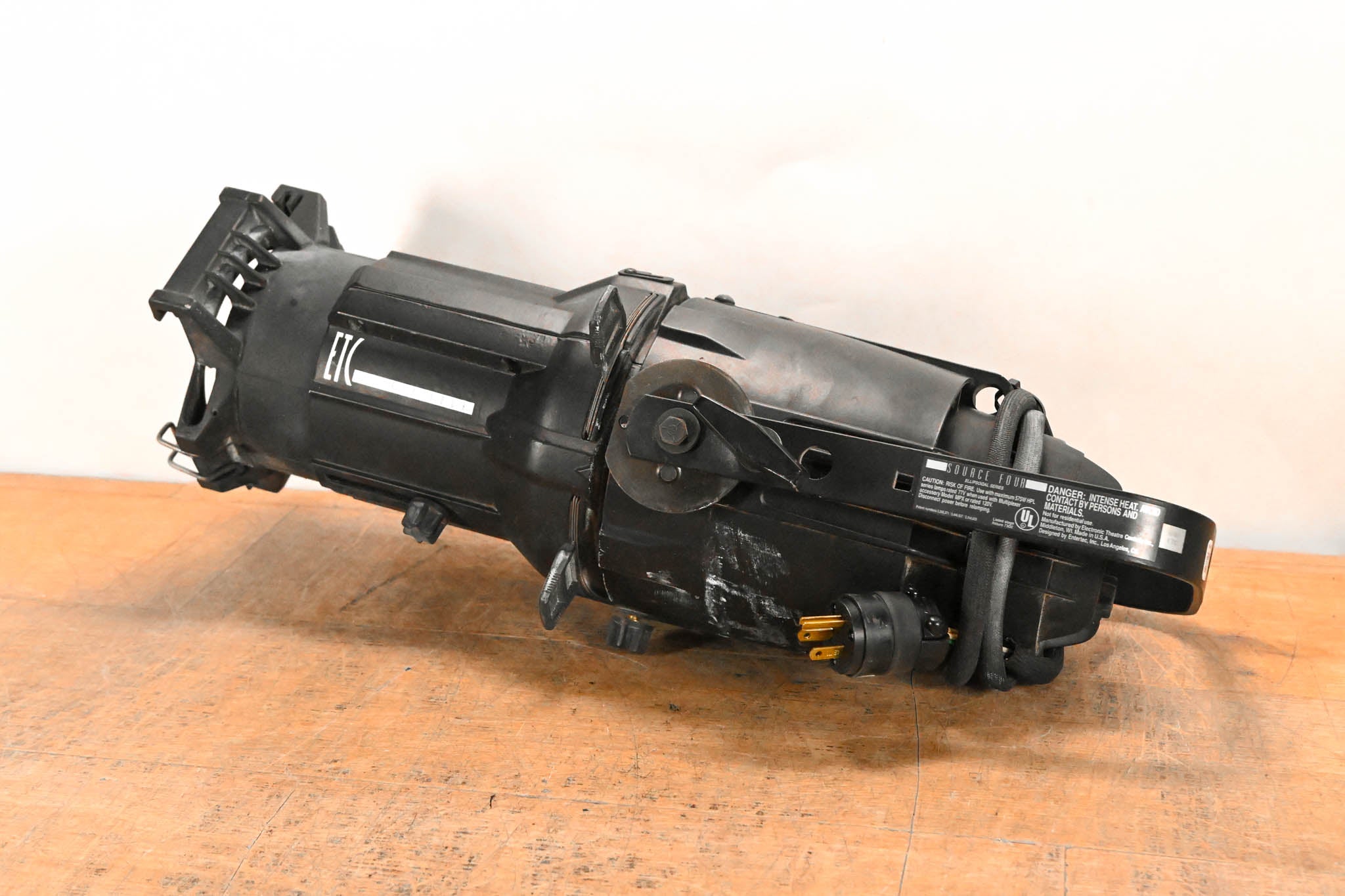 ETC Source Four 575 26 Degree Ellipsoidal Light