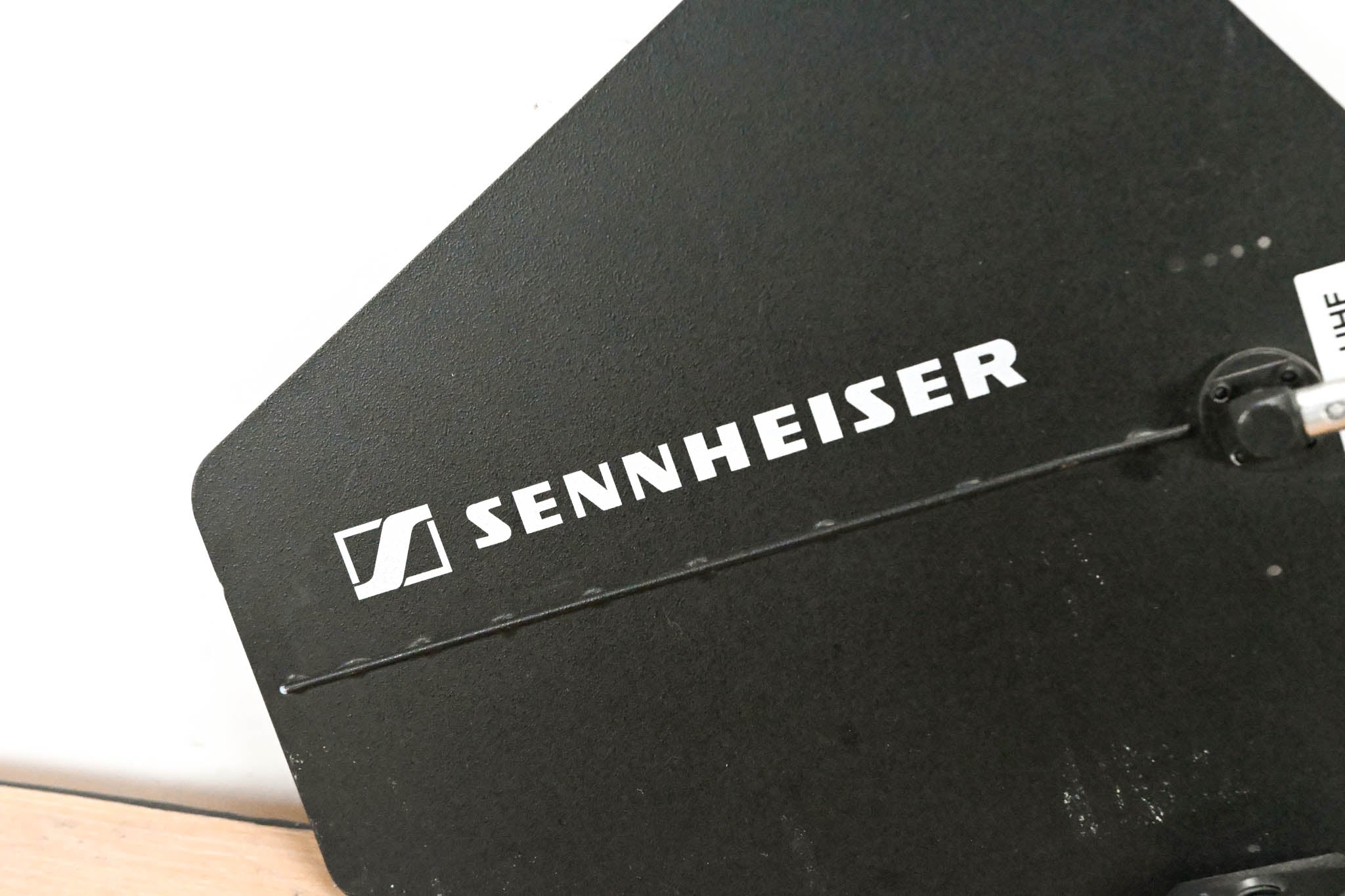 Sennheiser A 2003-UHF Passive Directional Antenna