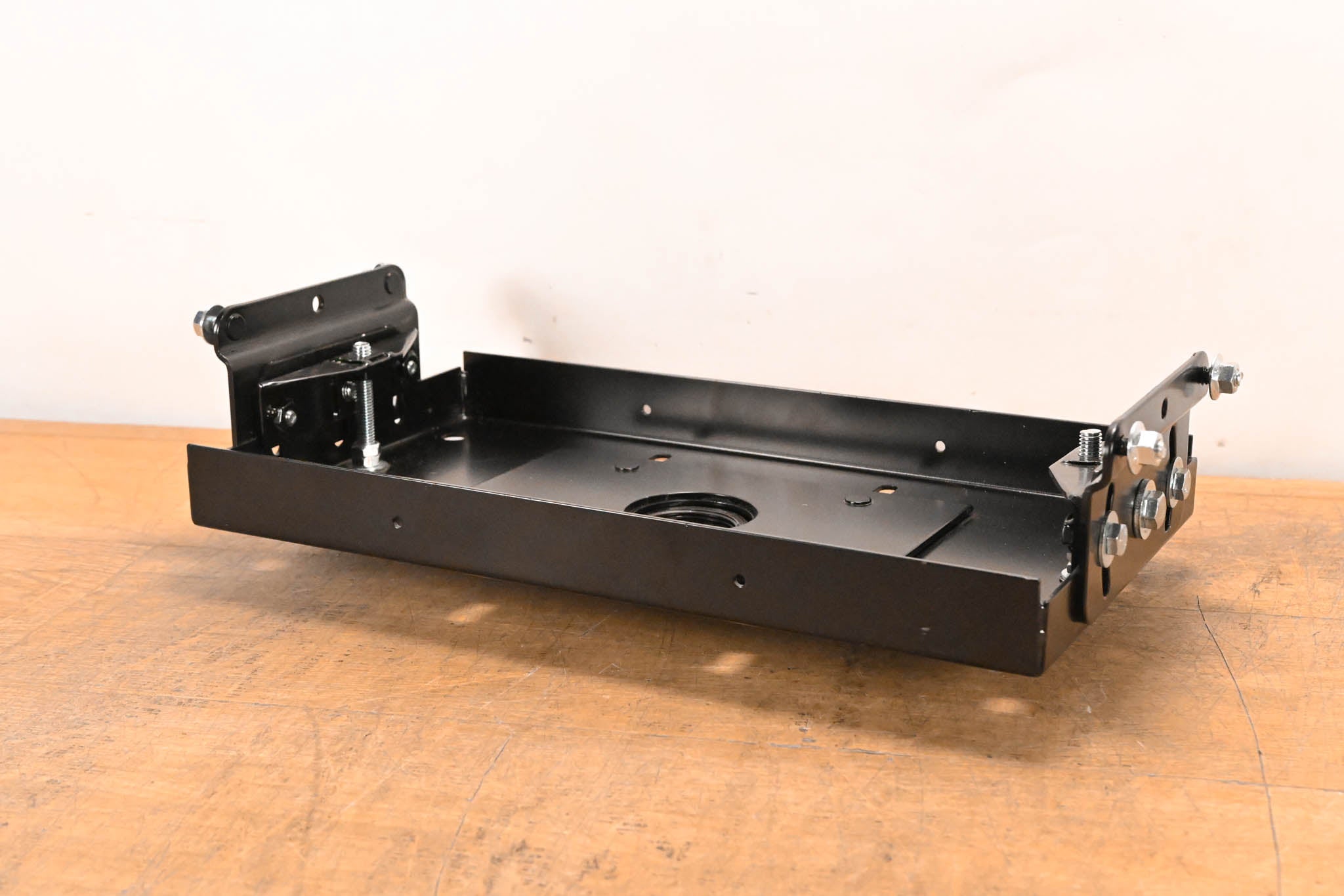 Chief VCM-20 Heavy Duty LCD/CRT Projector Ceiling Mount