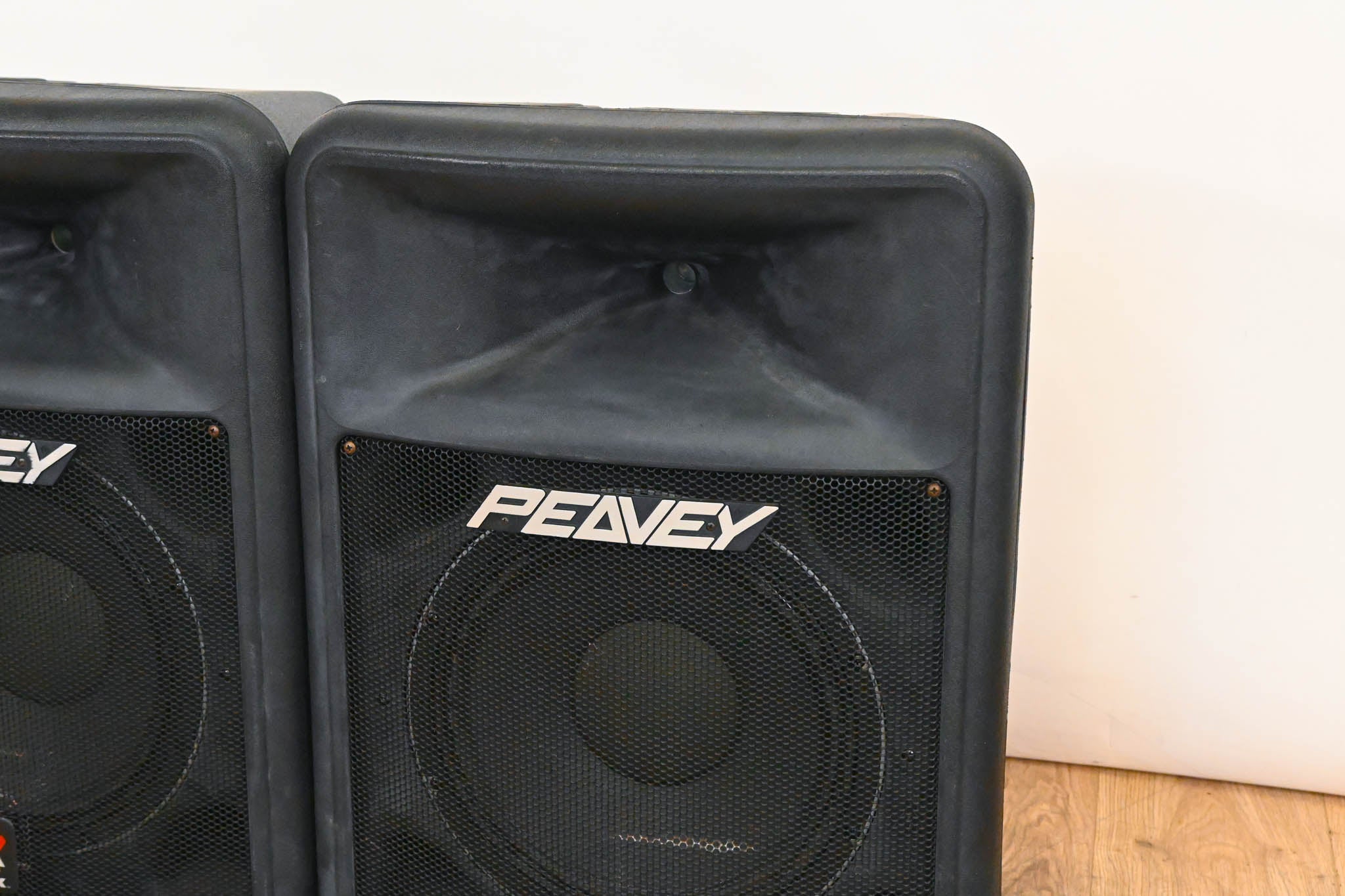 Peavey Impulse 1012p Biamped Powered Speaker (PAIR)