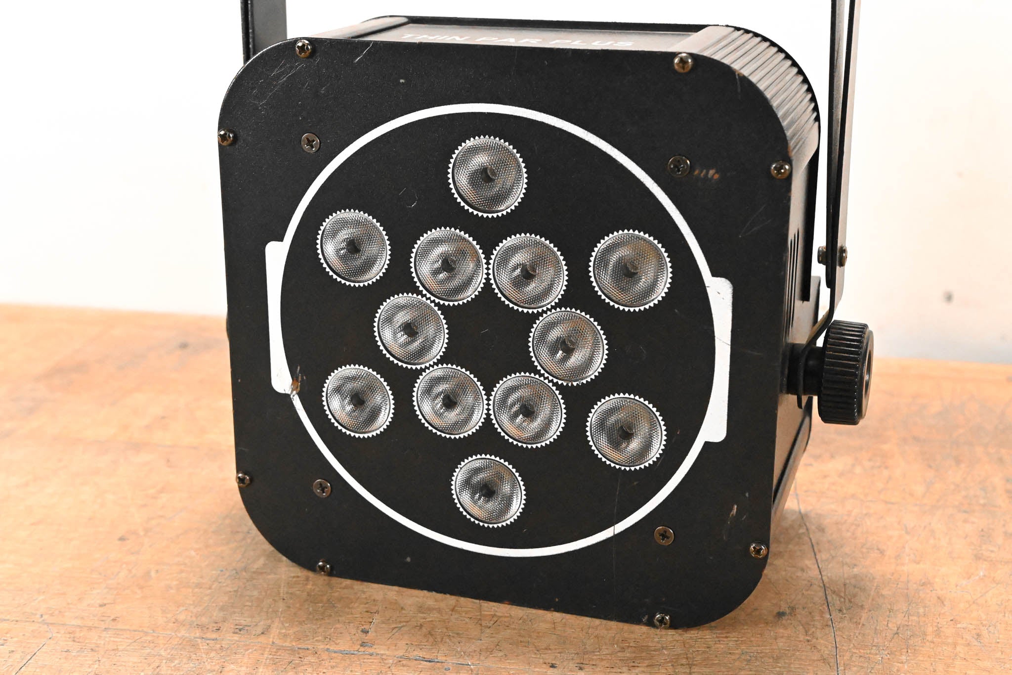 OmniSistem Thin Par Plus RGBW 6 x 10W RGBA Par Can Light