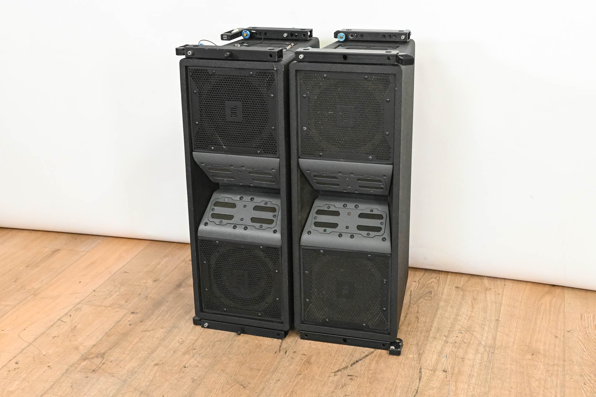 JBL VT4887 Compact Bi-Amplified 3-Way Line Array Element (PAIR)