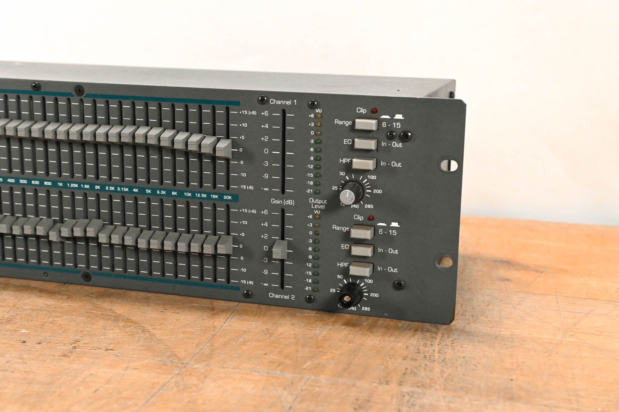 Ashly GQX-3102 2-Channel 31-Band Graphic Equalizer