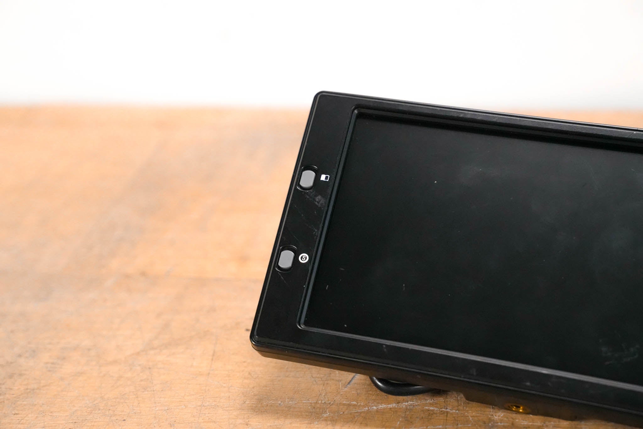 VariZoom VZ-TFT7 7″ LCD Monitor (NO POWER SUPPLY)