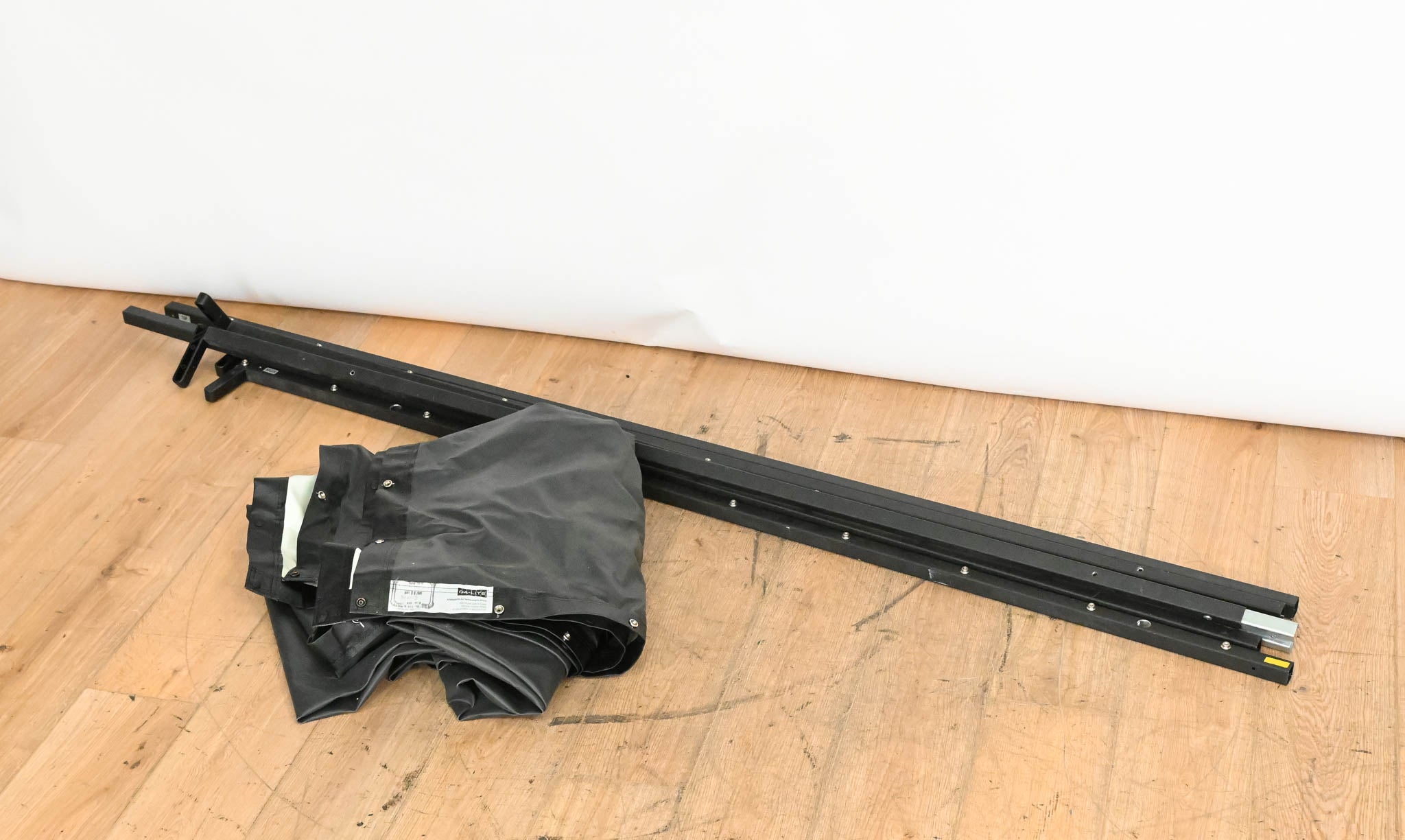 Da-Lite 78679 Perm-Wall Fixed Frame Projection Screen (78 x 139")