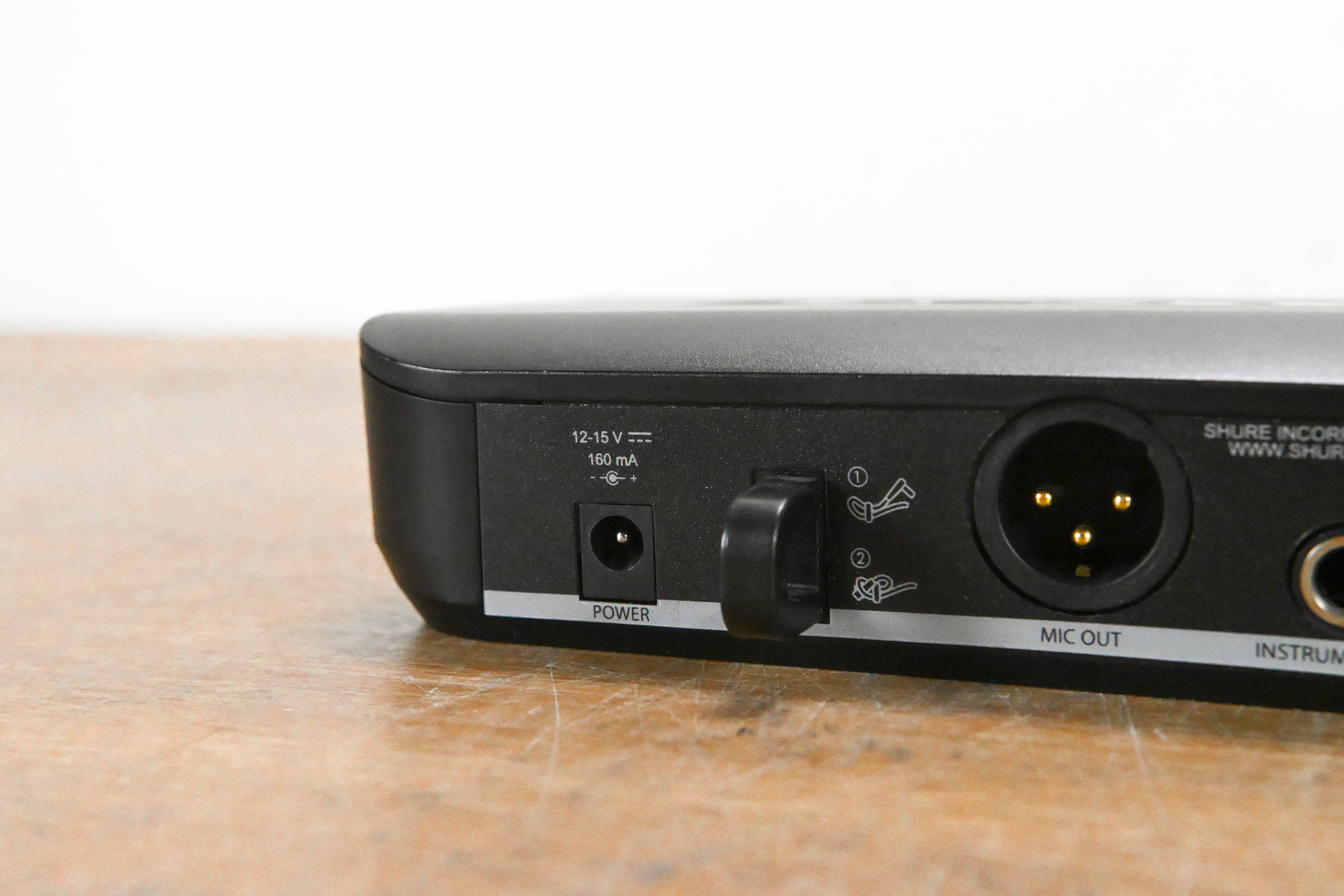 Shure BLX14 Wireless Bodypack System - K12 Band: 614-638 MHz (NO PSU)