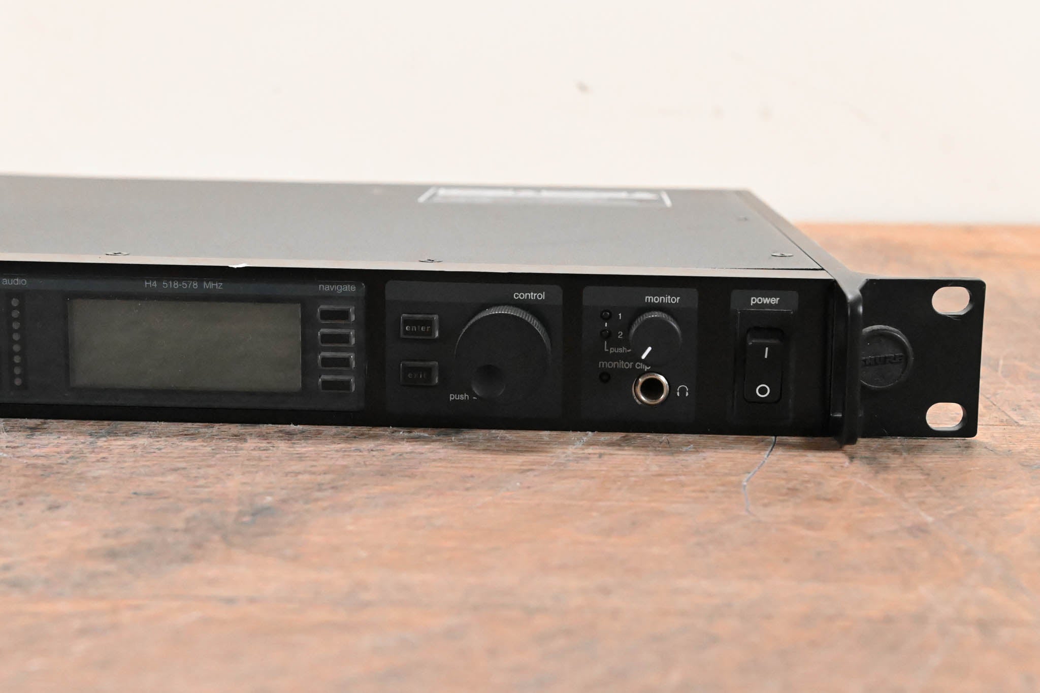 Shure UR4D Dual-Channel UHF Wireless Receiver - H4 Band: 518-578 MHz
