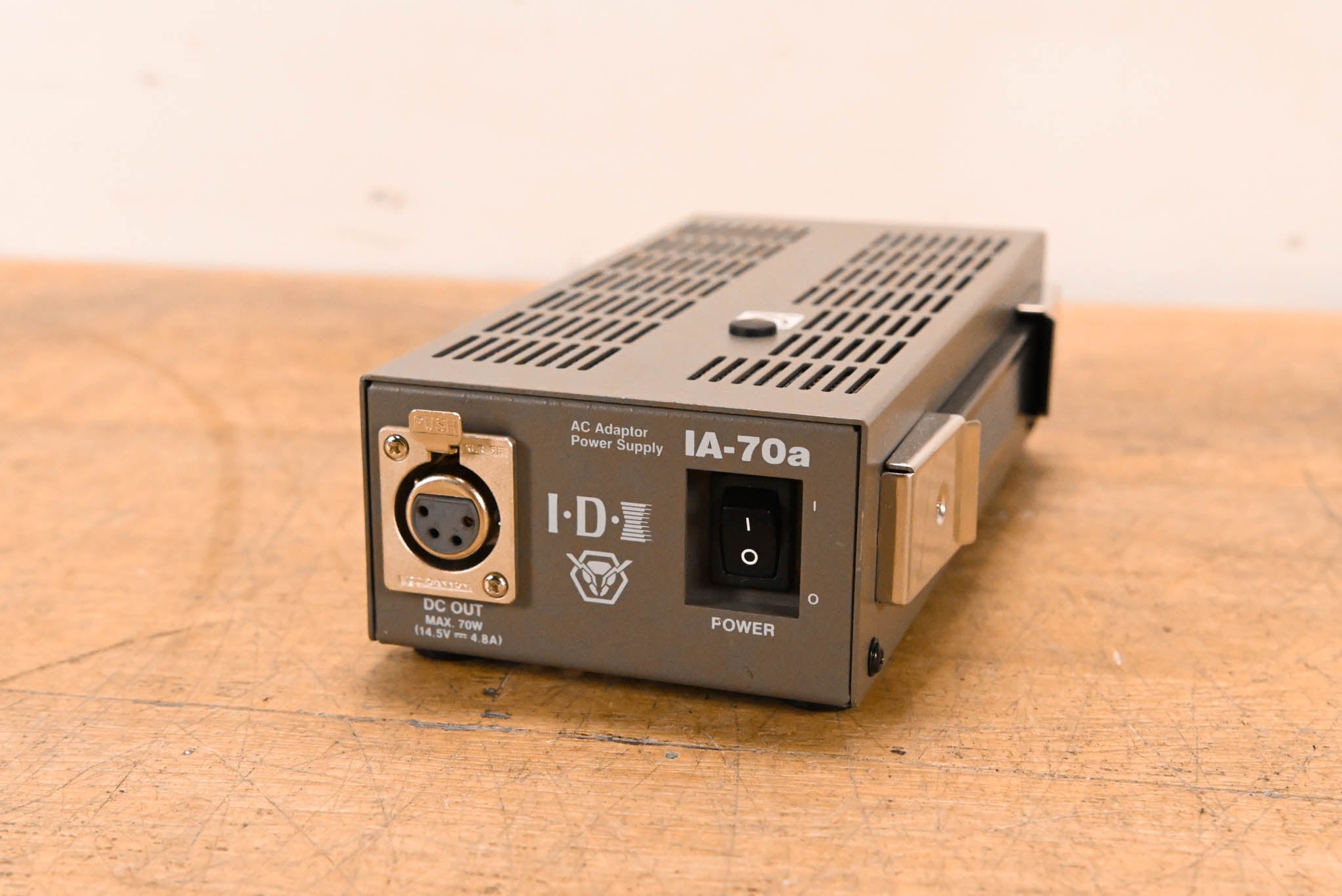IDX System Technology IA-70a Single-Channel DC Power Supply