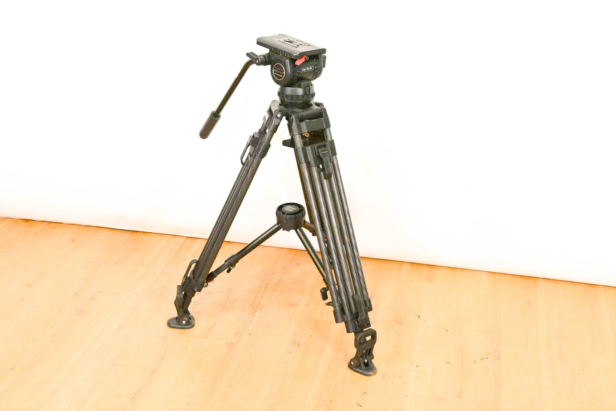Secced SC-V15/100RP 100mm Fluid Head w/ Tripod Legs, Spreader & Case