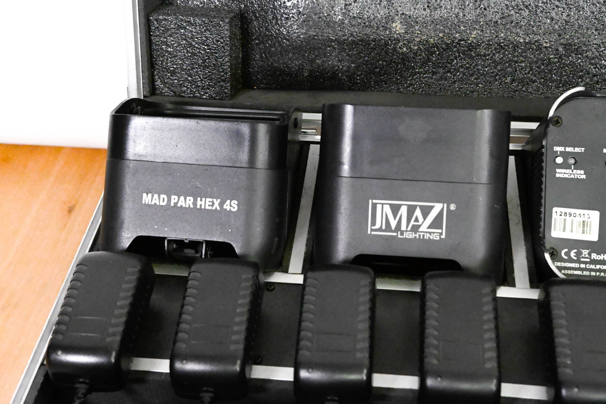 JMAZ Lighting MAD PAR HEX 4S Battery LED Uplight Kit w/ Charging Case