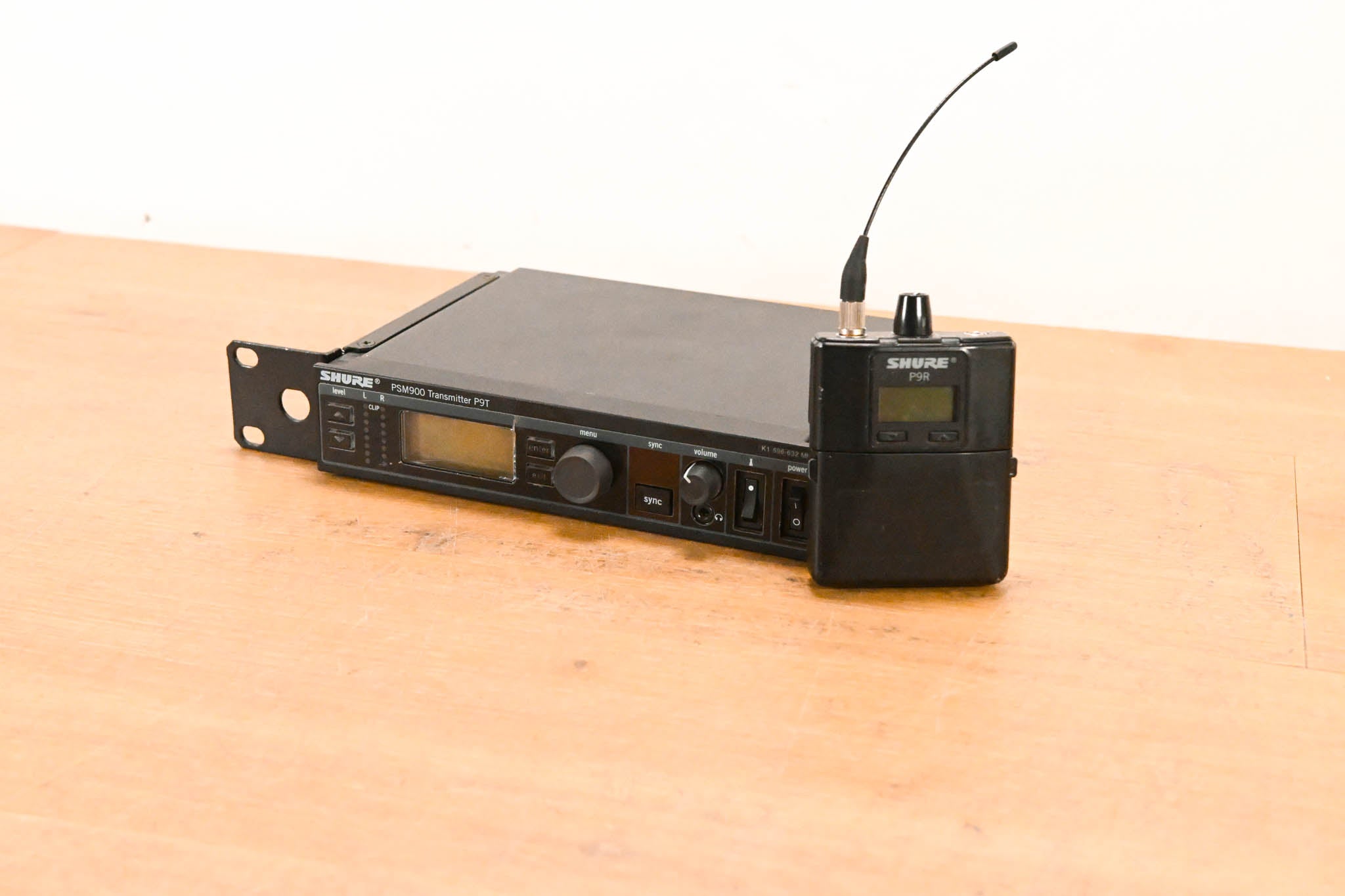 Shure PSM 900 Wireless IEM System K1 Band: 596-632MHz NO POWER SUPPLY