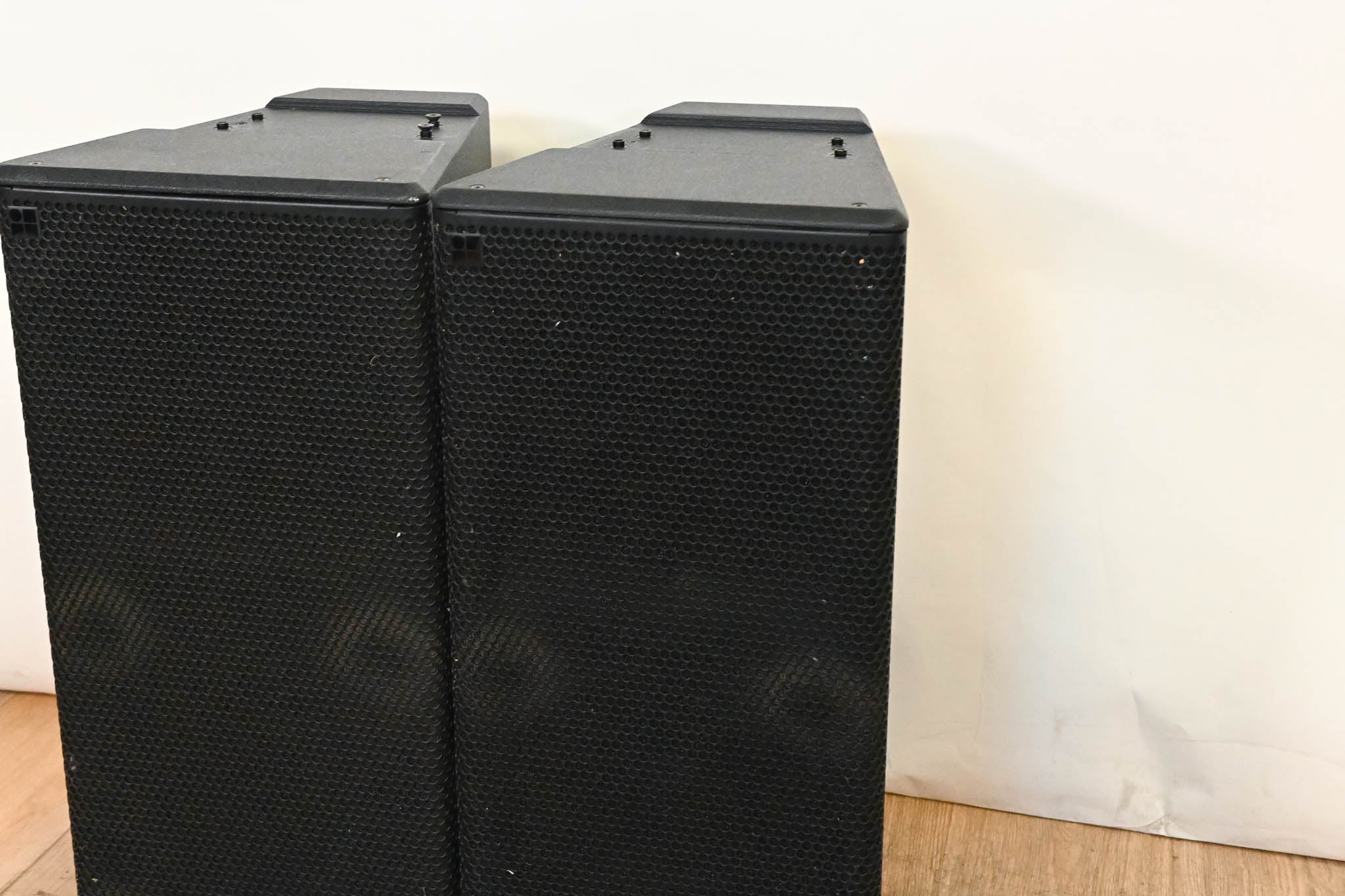 d&b audiotechnik 10AL Installation Two-Way Line Array Loudspeaker (PAIR)