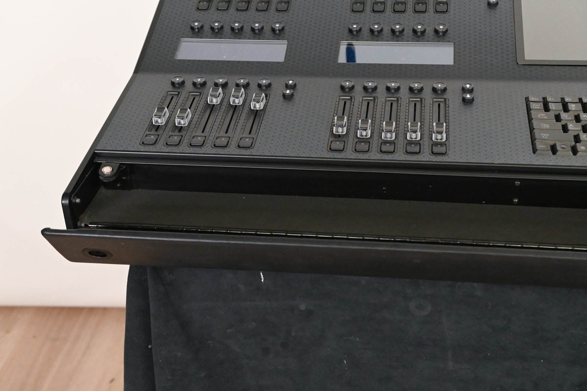 Jands Vista L5 Lighting Control Console