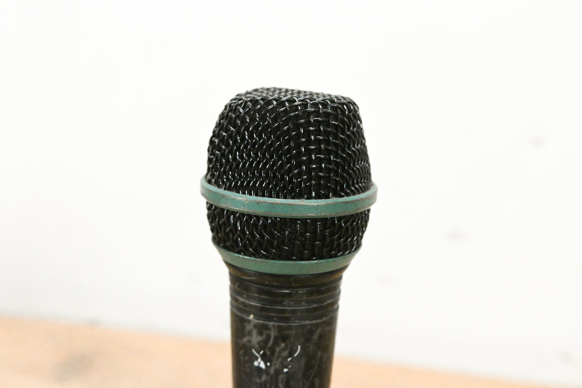 AKG D770 Dynamic Microphone