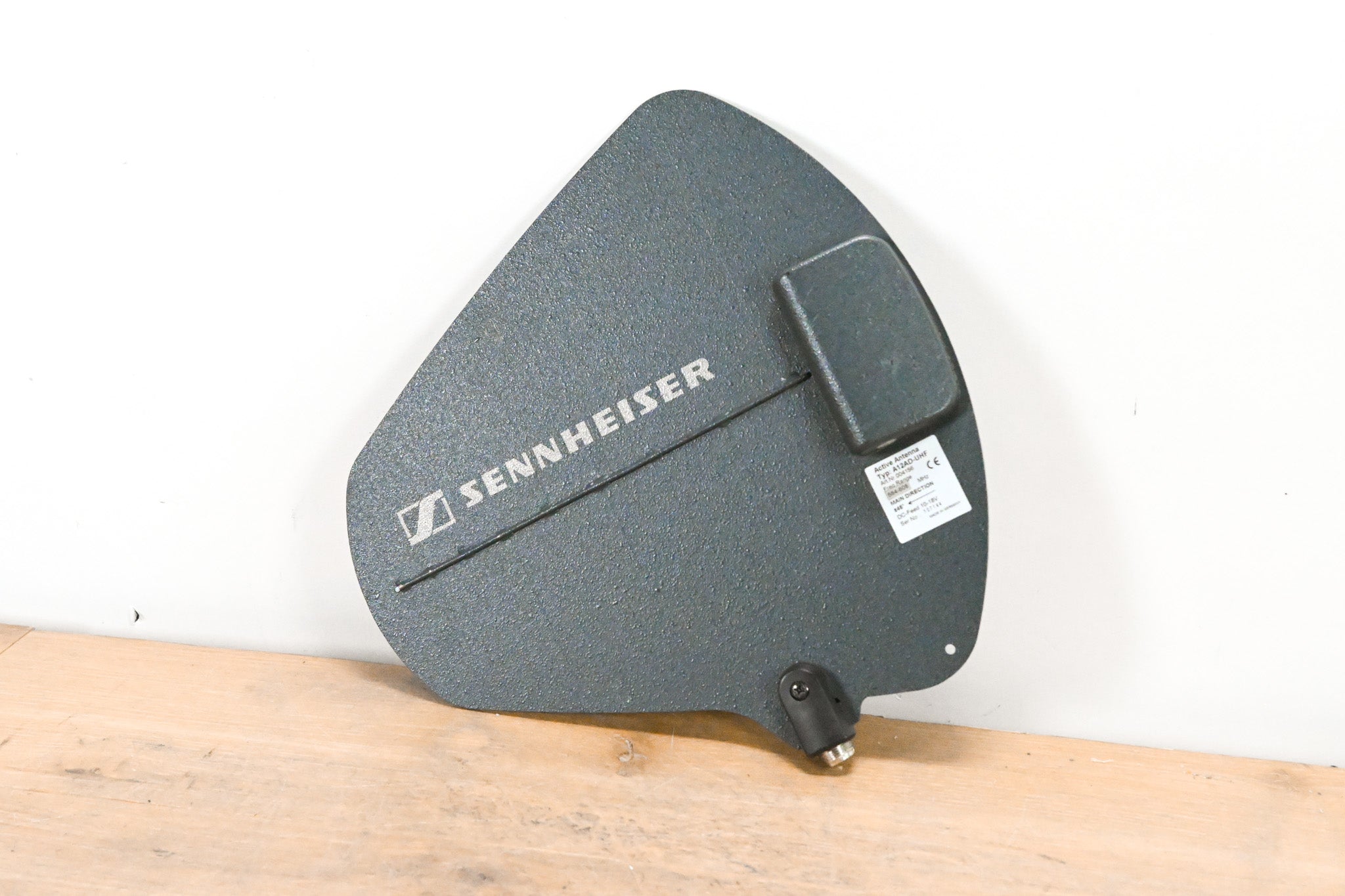 Sennheiser A12AD-UHF Active Antenna 584-608 MHz
