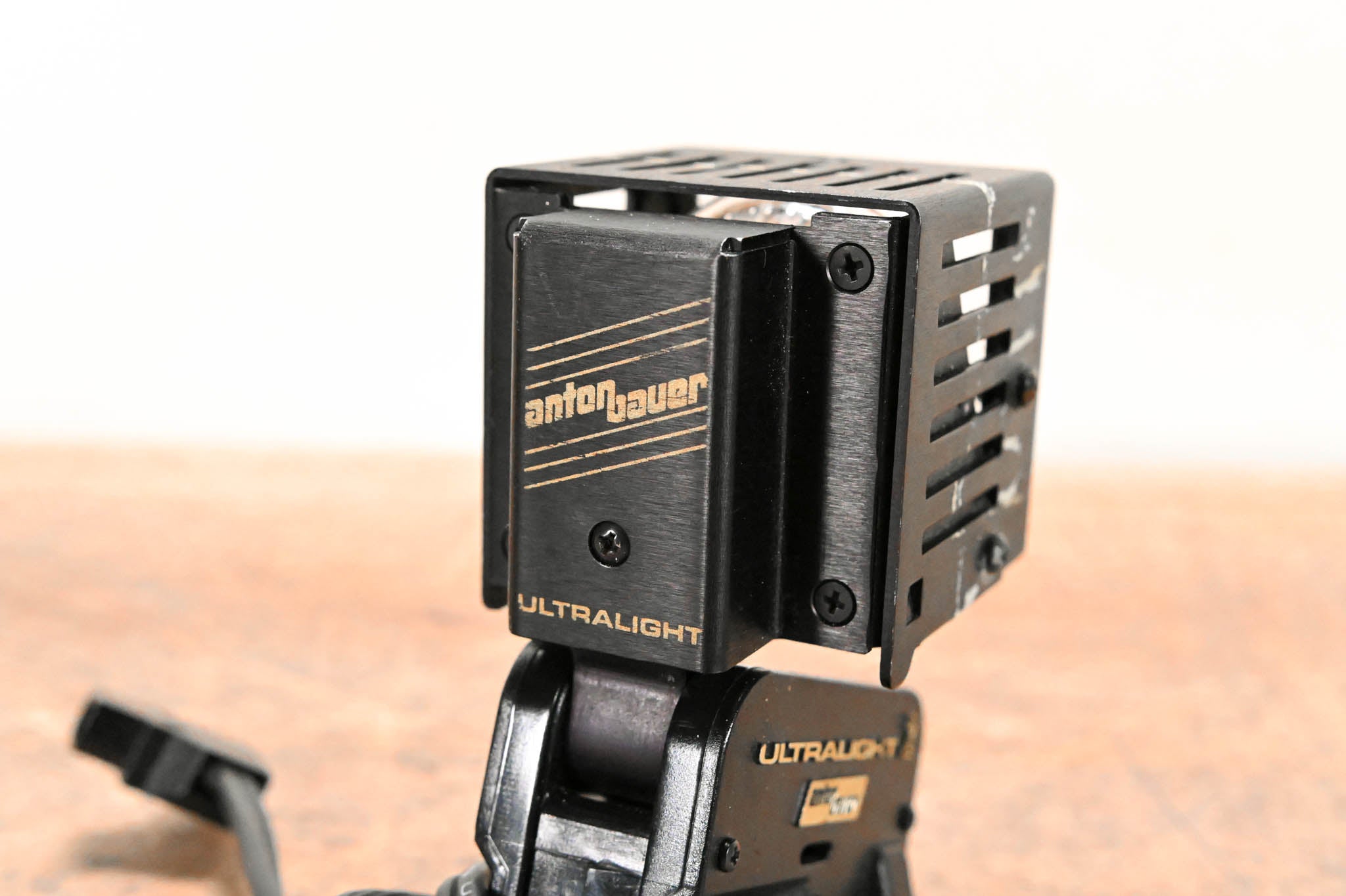 Anton Bauer Ultralight 2 On-Camera Light