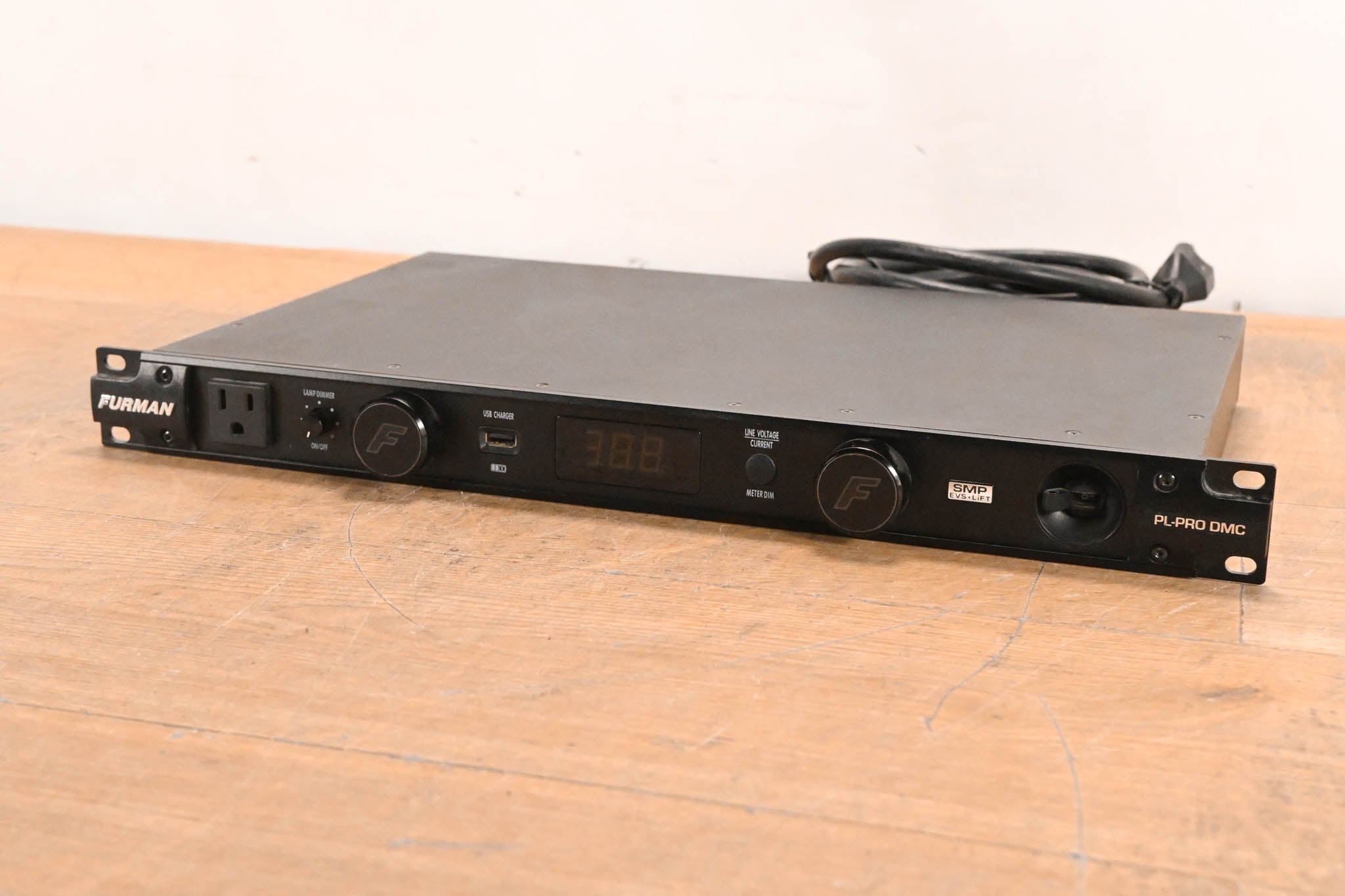 Furman PL-PRO DMC 20A Power Conditioner with Lights & Voltmeter/Ammeter