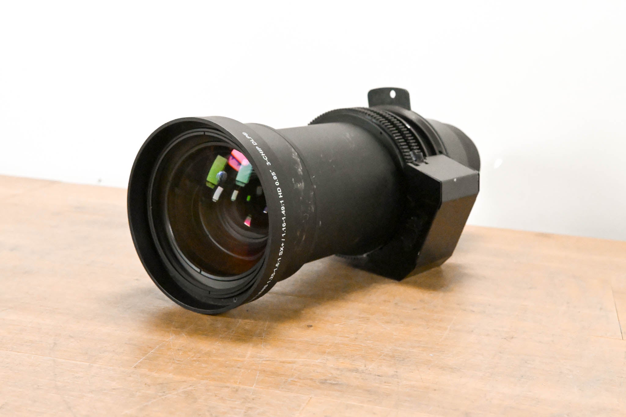 Christie ILS LENS 1.25-1.6:1 SX+/1.16-1.49:1 HD 0.95 3-Chip DLP Lens
