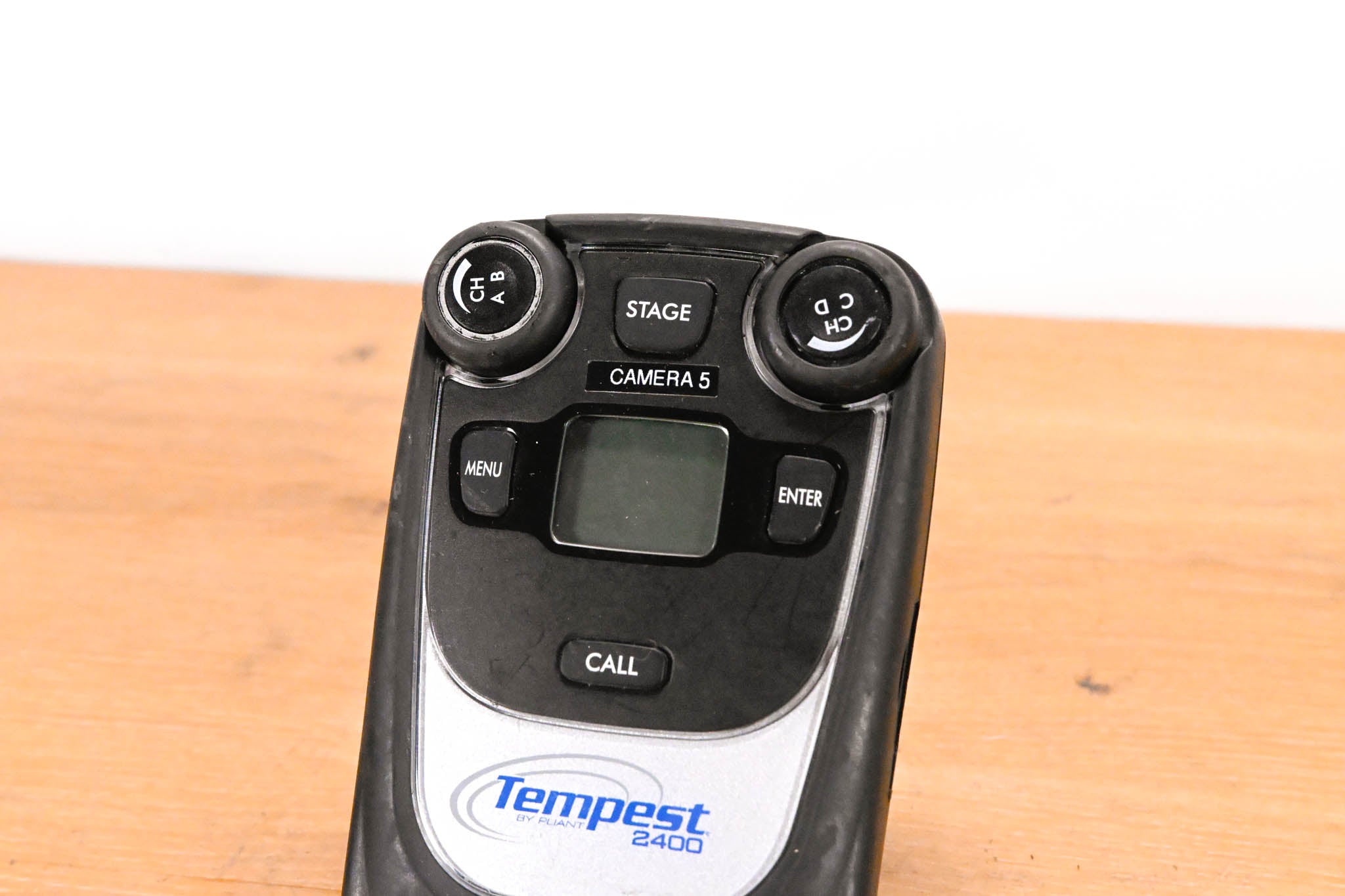 Clear-Com TMR42524INCC Tempest 2400 4-Channel Wireless Belt Station