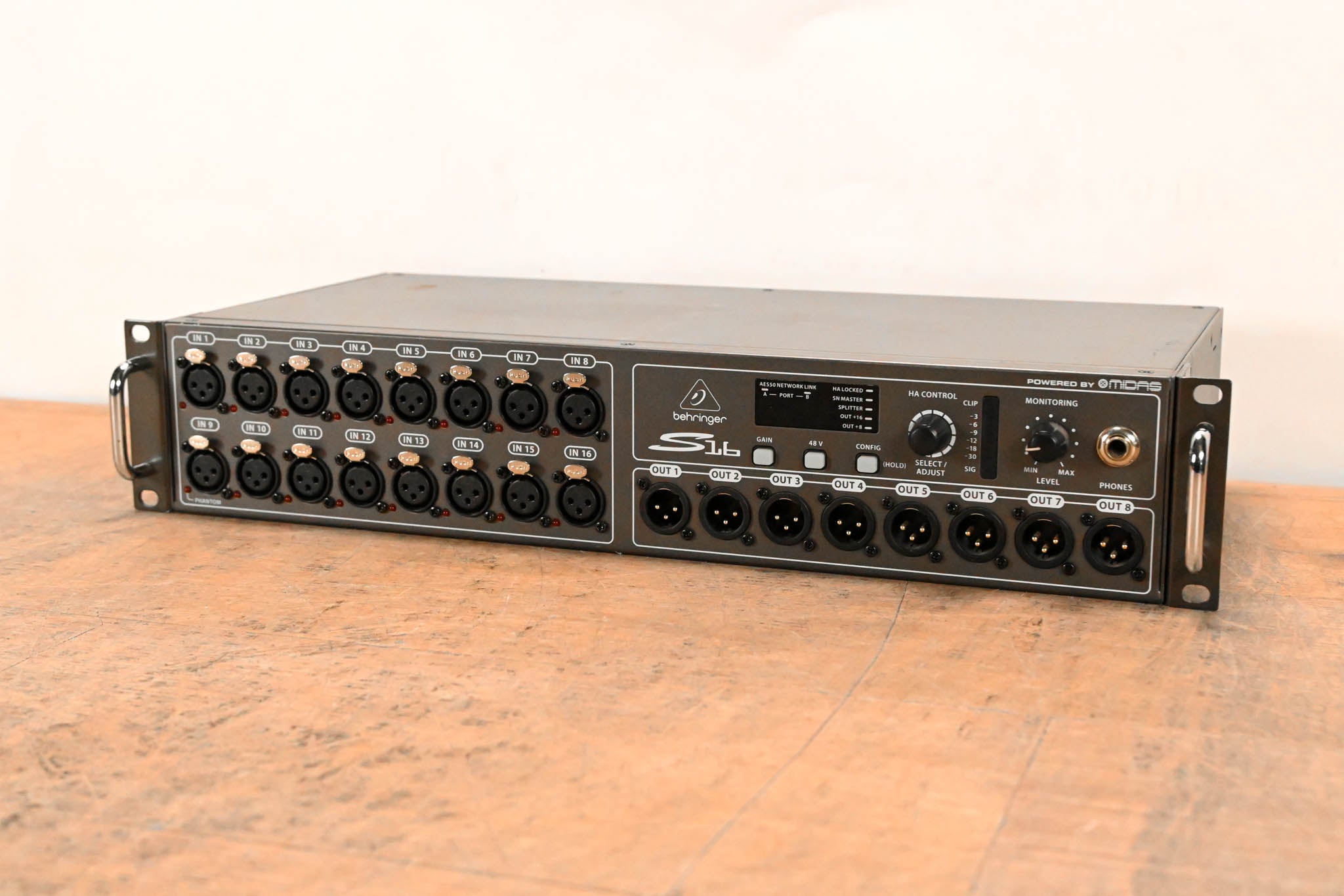 Behringer S16 16 x 8 Digital Stage Box