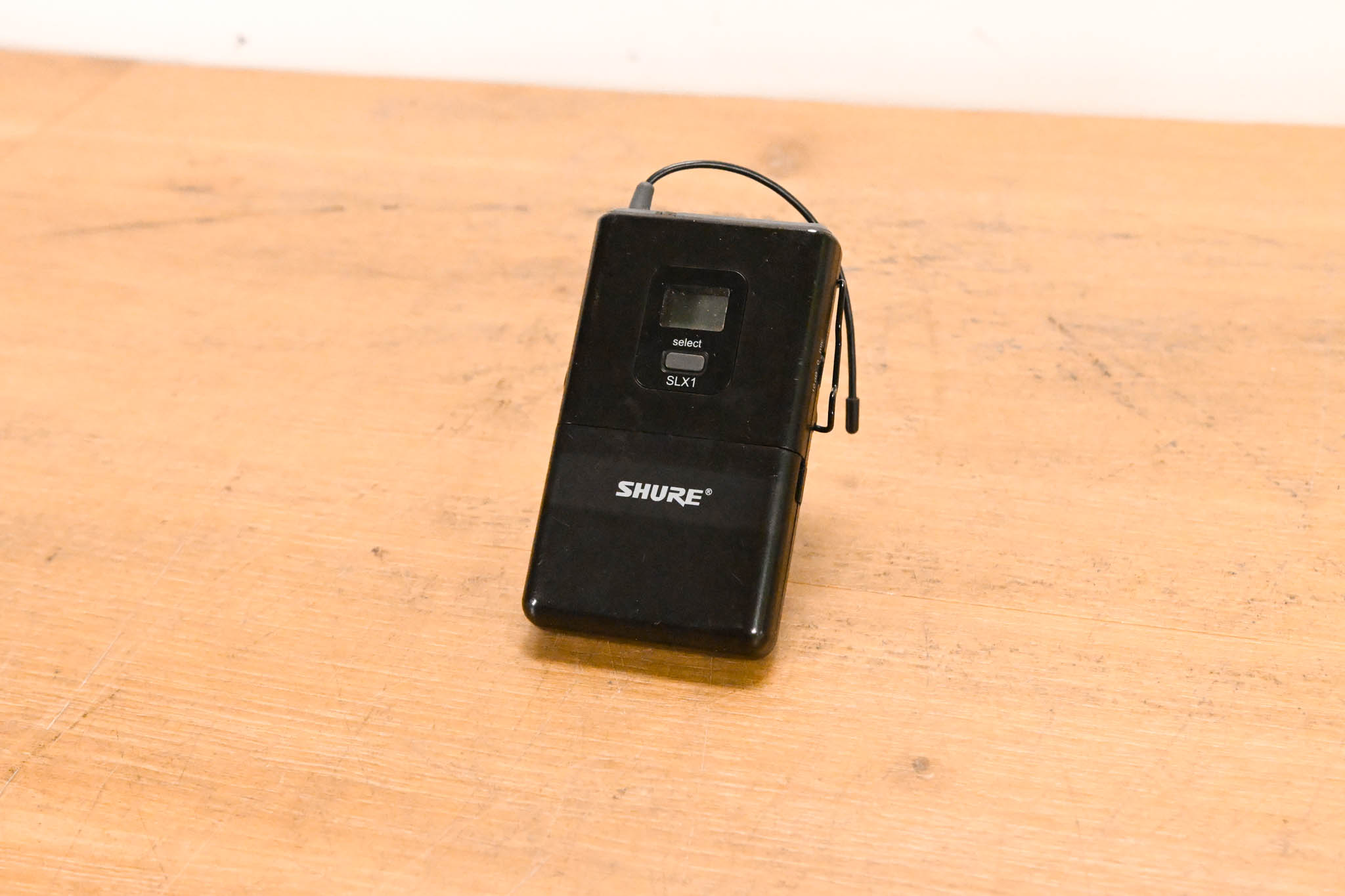 Shure SLX1 Wireless Bodypack Transmitter - J3 Band: 572-596 MHz