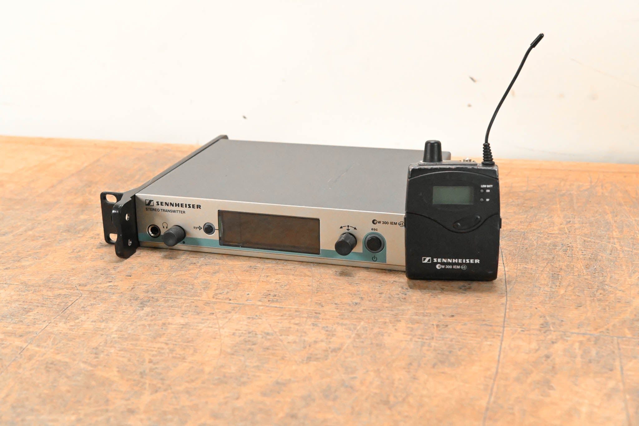 Sennheiser ew 300 IEM G3 Wireless IEM System 626-668 MHz NO POWER SUPPLY