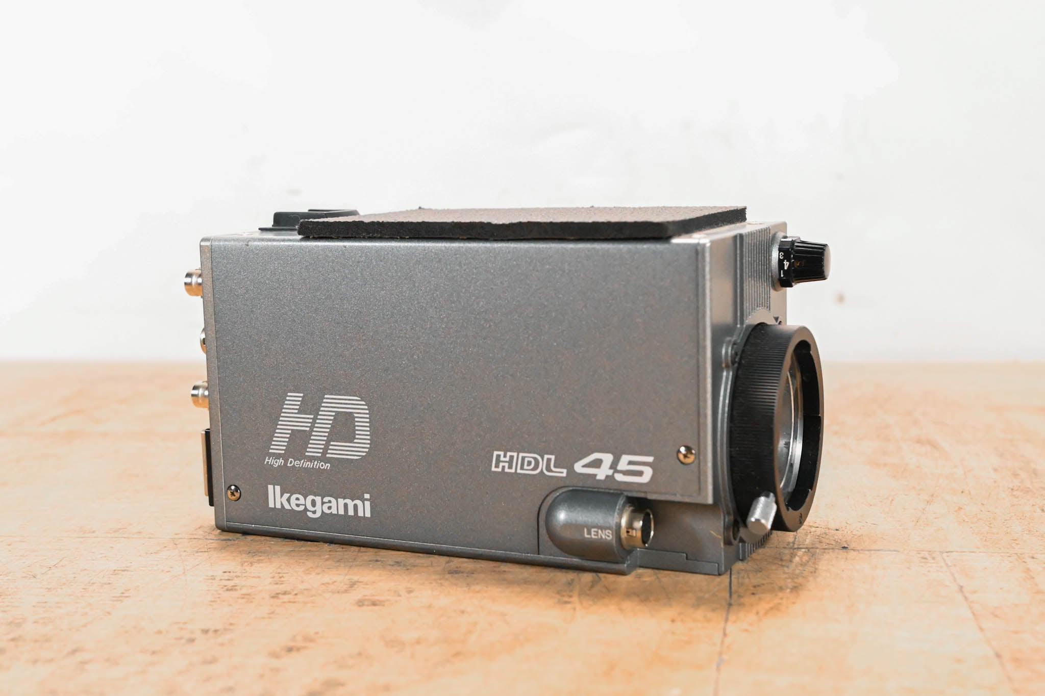 Ikegami HDL-45i 3CCD Multi-Purpose HDTV Camera