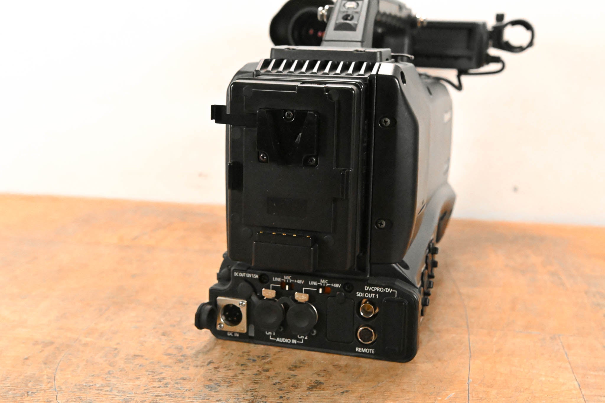 Panasonic AG-HPX370P 1/3" ENG P2HD Camcorder