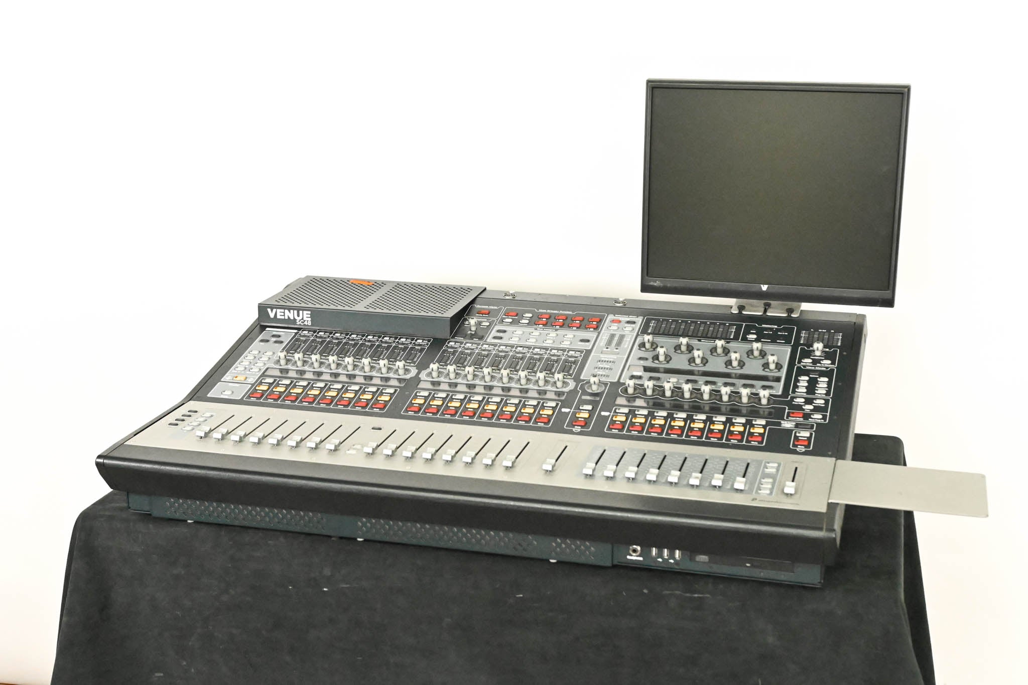 AVID VENUE SC48 Digital Audio Mixing Console