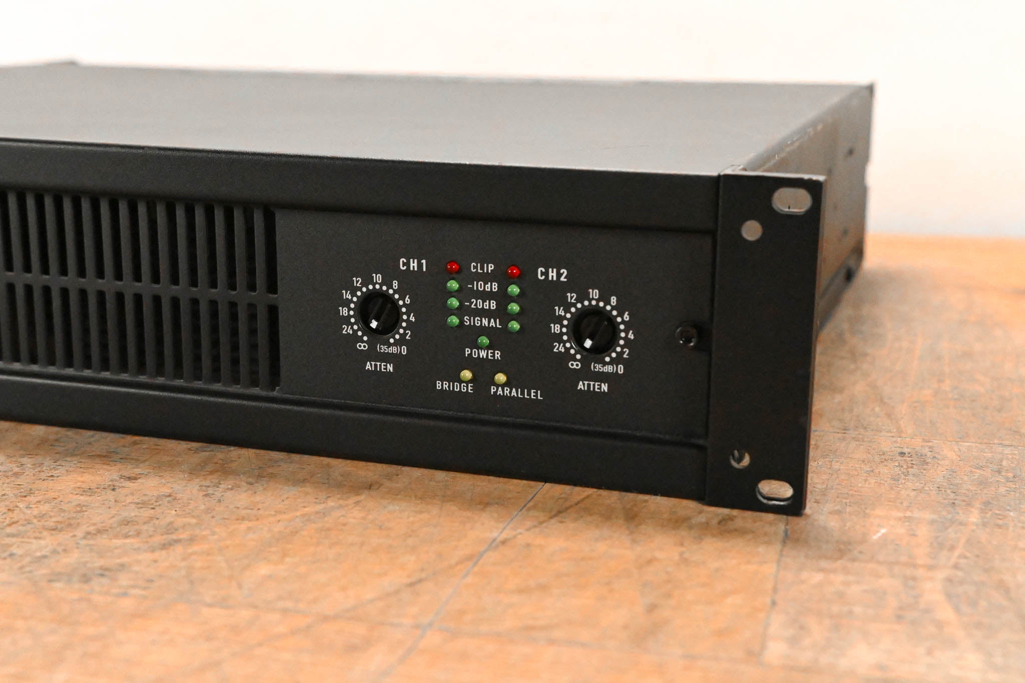 QSC CX302V 2-Channel Power Amplifier