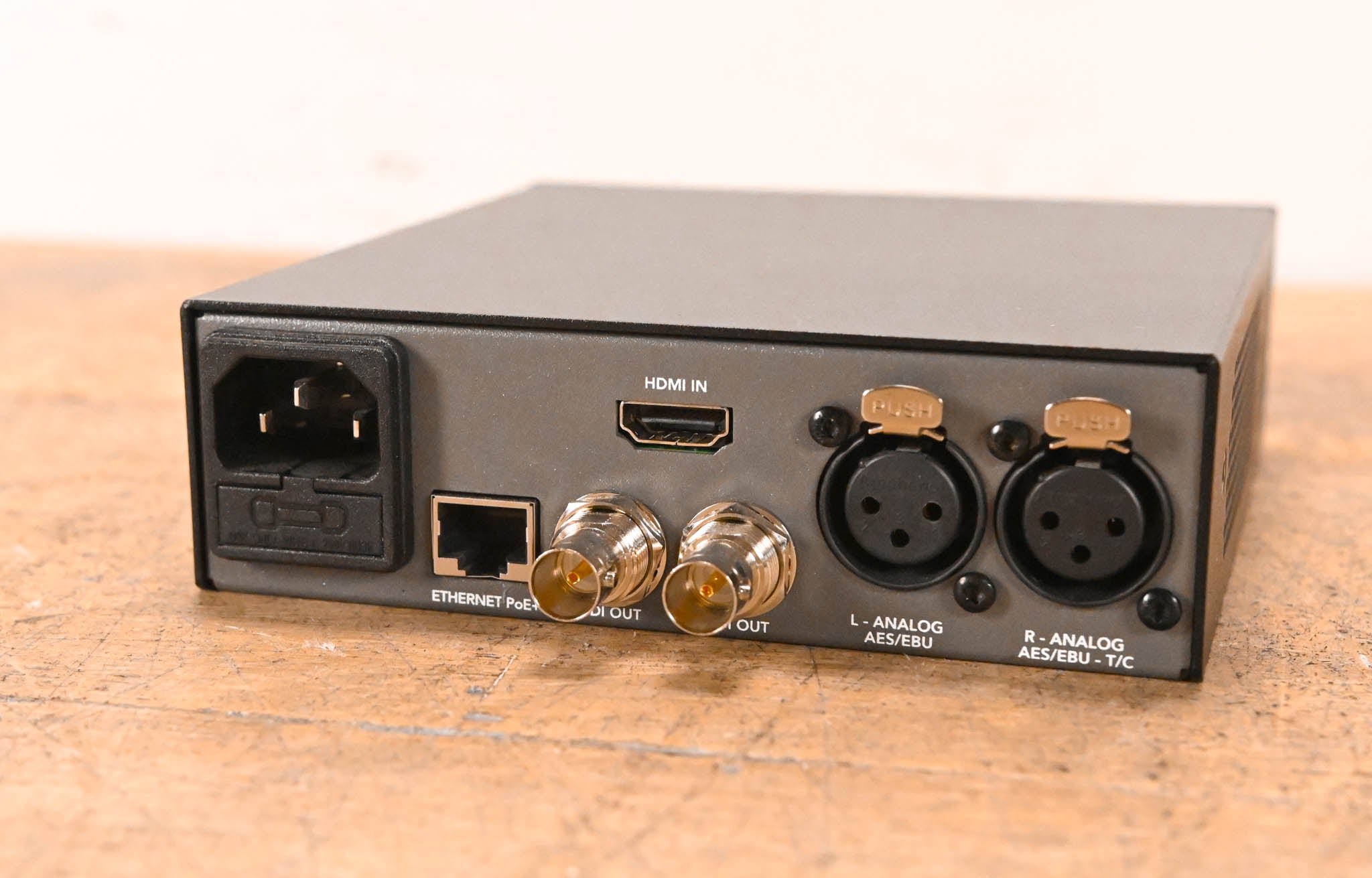 Blackmagic Design Teranex Mini HDMI to SDI 12G w/ Smart Panel