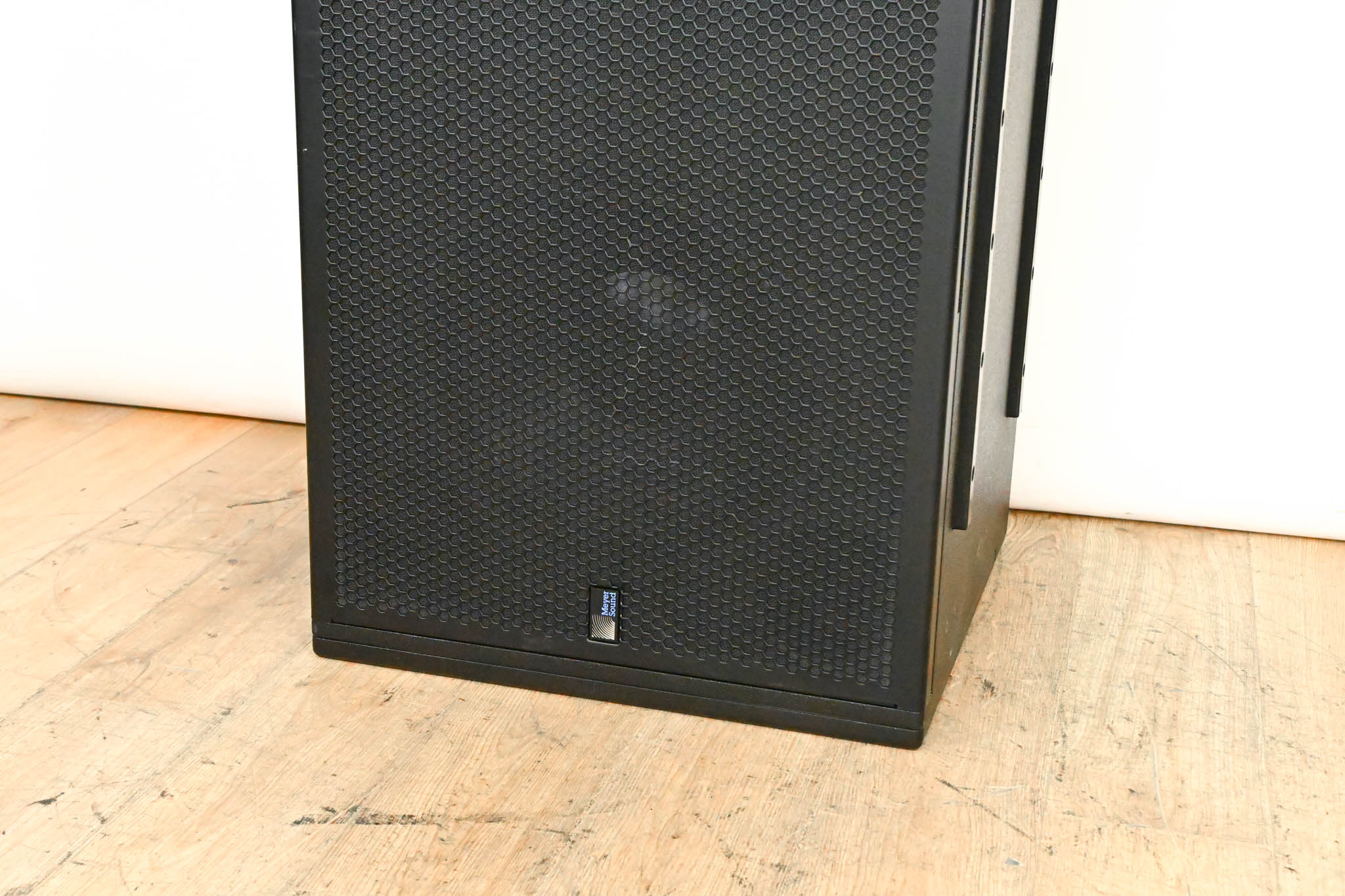Meyer Sound 600-HP Compact High-Power Subwoofer