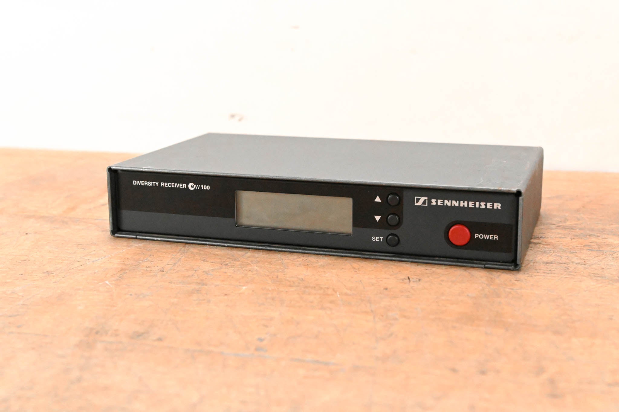 Sennheiser EM 100 Wireless Receiver - 518-550 MHz (NO POWER SUPPLY)
